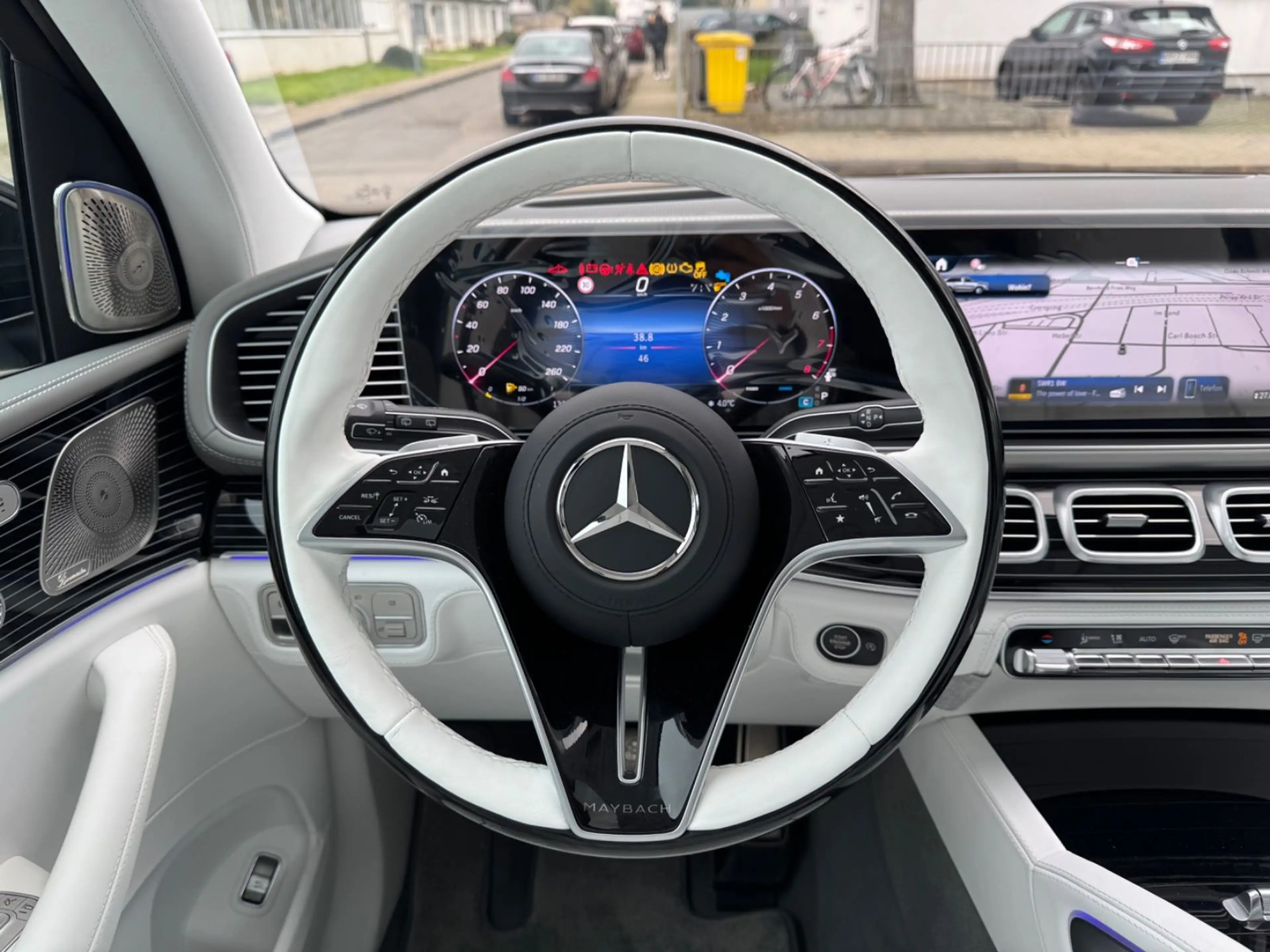 Mercedes-Benz GLS 600 MAYBACH|WEISS|PY26|E-BODY|3D-BURMESTER|KÜLFACH| — photo 13