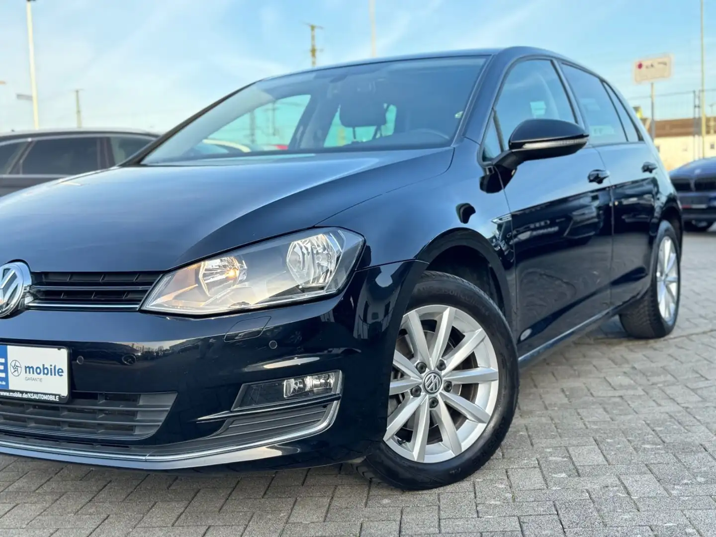 Volkswagen Golf VII TDI Lim. Lounge BMT Schwarz - 2