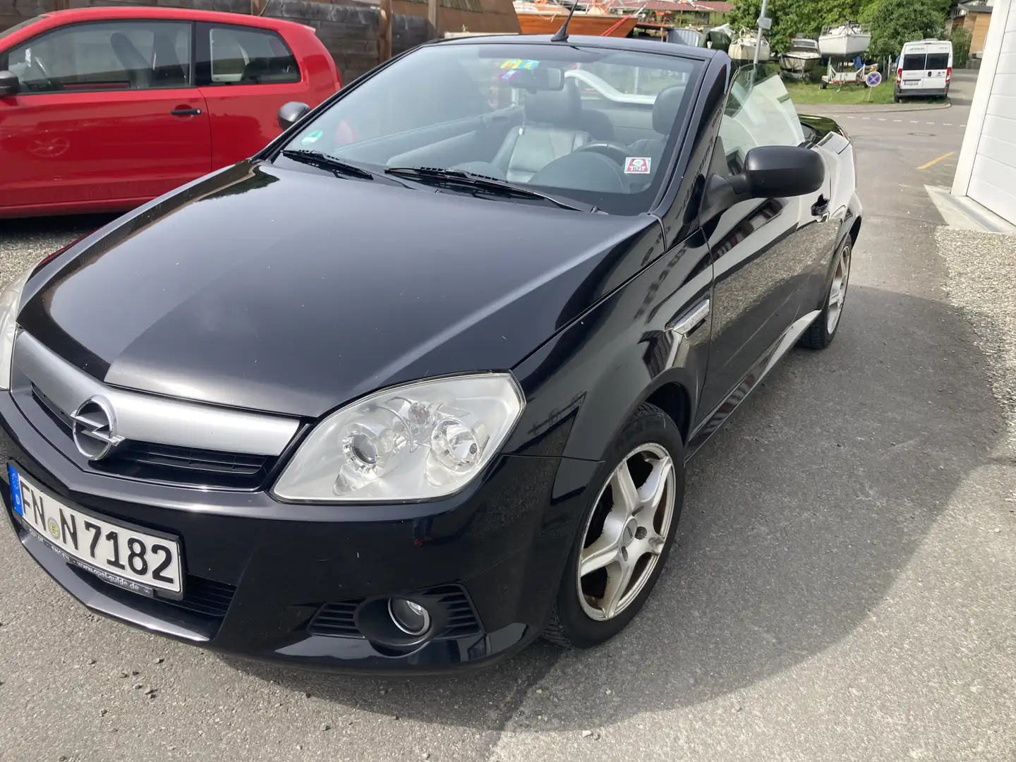 Opel Tigra Twin Top 1.8 Sport - 1