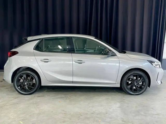Opel Corsa view 8