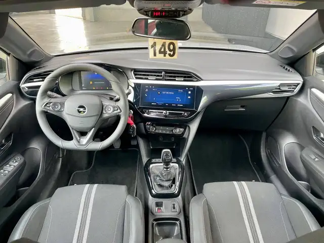 Opel Corsa view 11