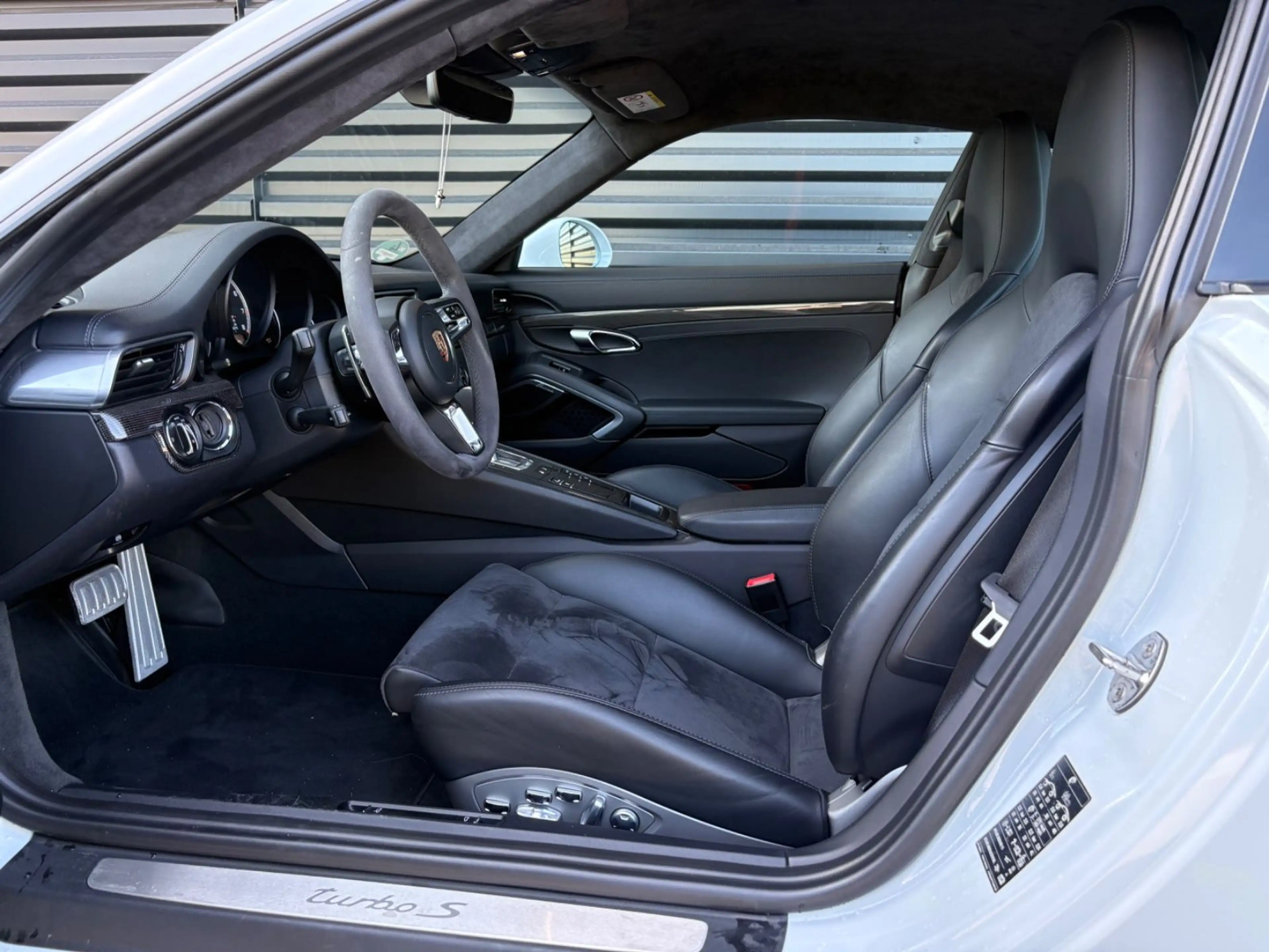 Porsche 991 911 -991 Turbo S-LIFT-PAS-BURMESTER-2.HAND — photo 15