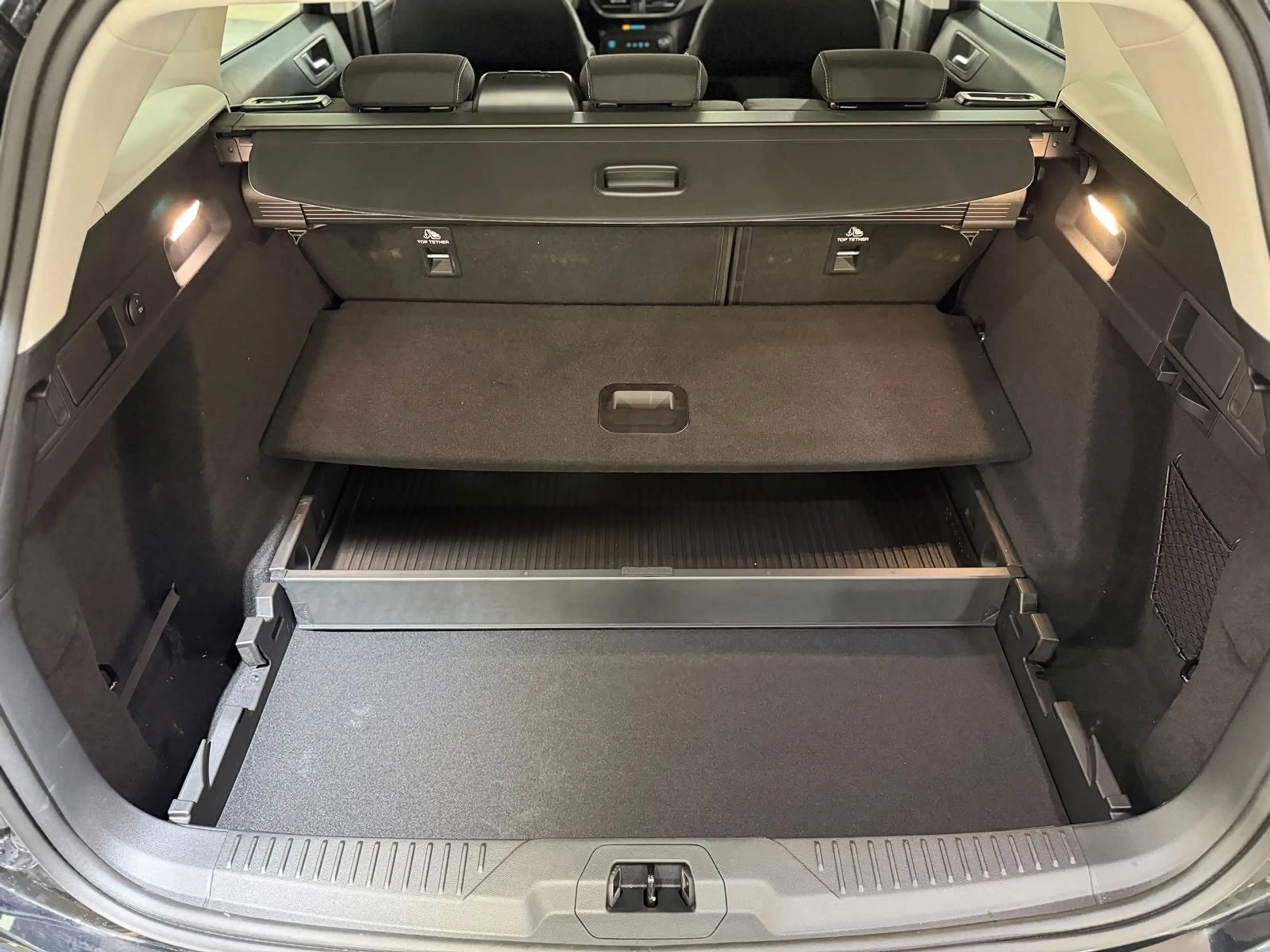 Ford Focus Turnier Titanium Automatik 1.Hand|AHK|Kam. — photo 14