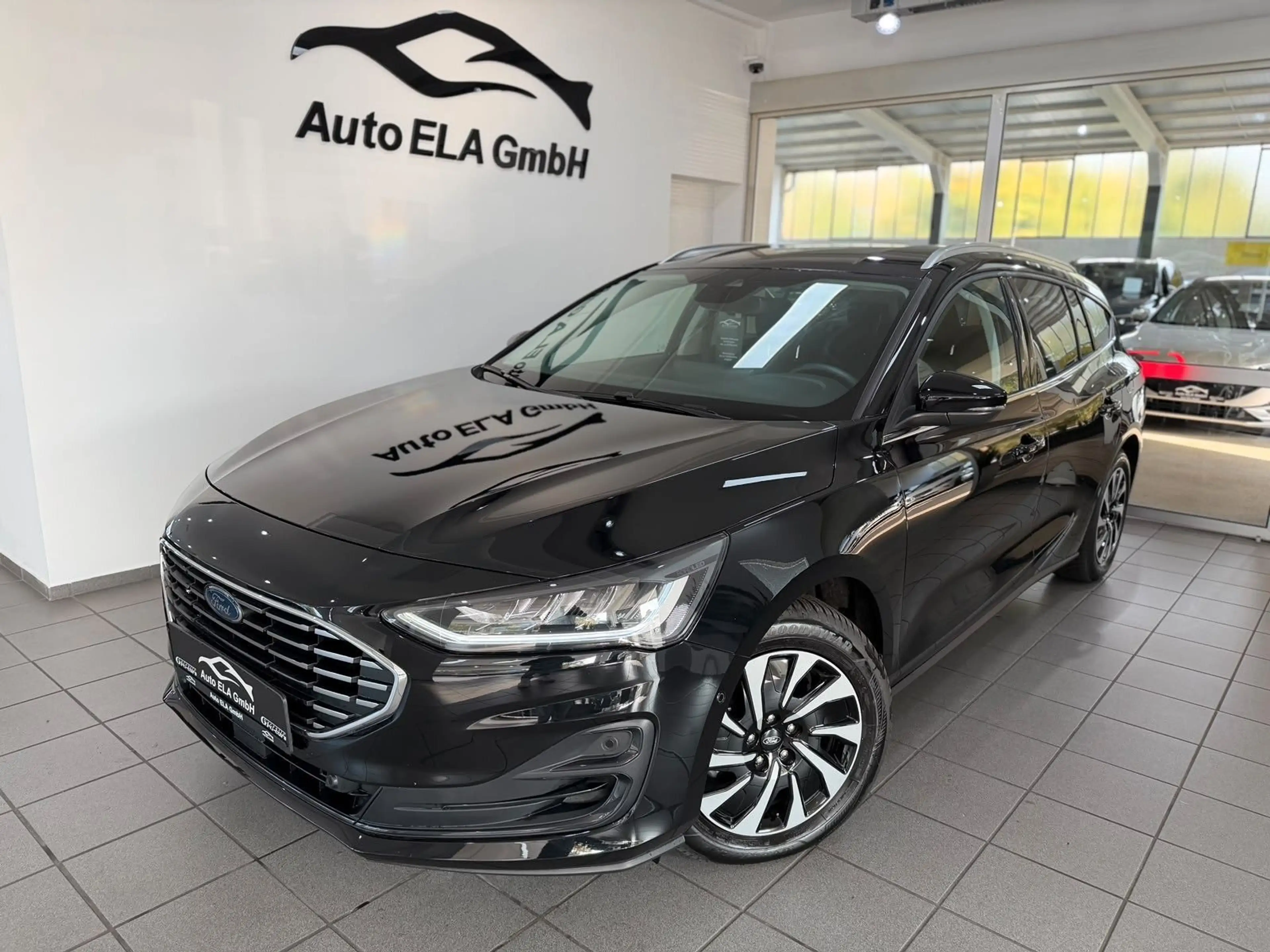 Ford Focus Turnier Titanium Automatik 1.Hand|AHK|Kam. — photo 2