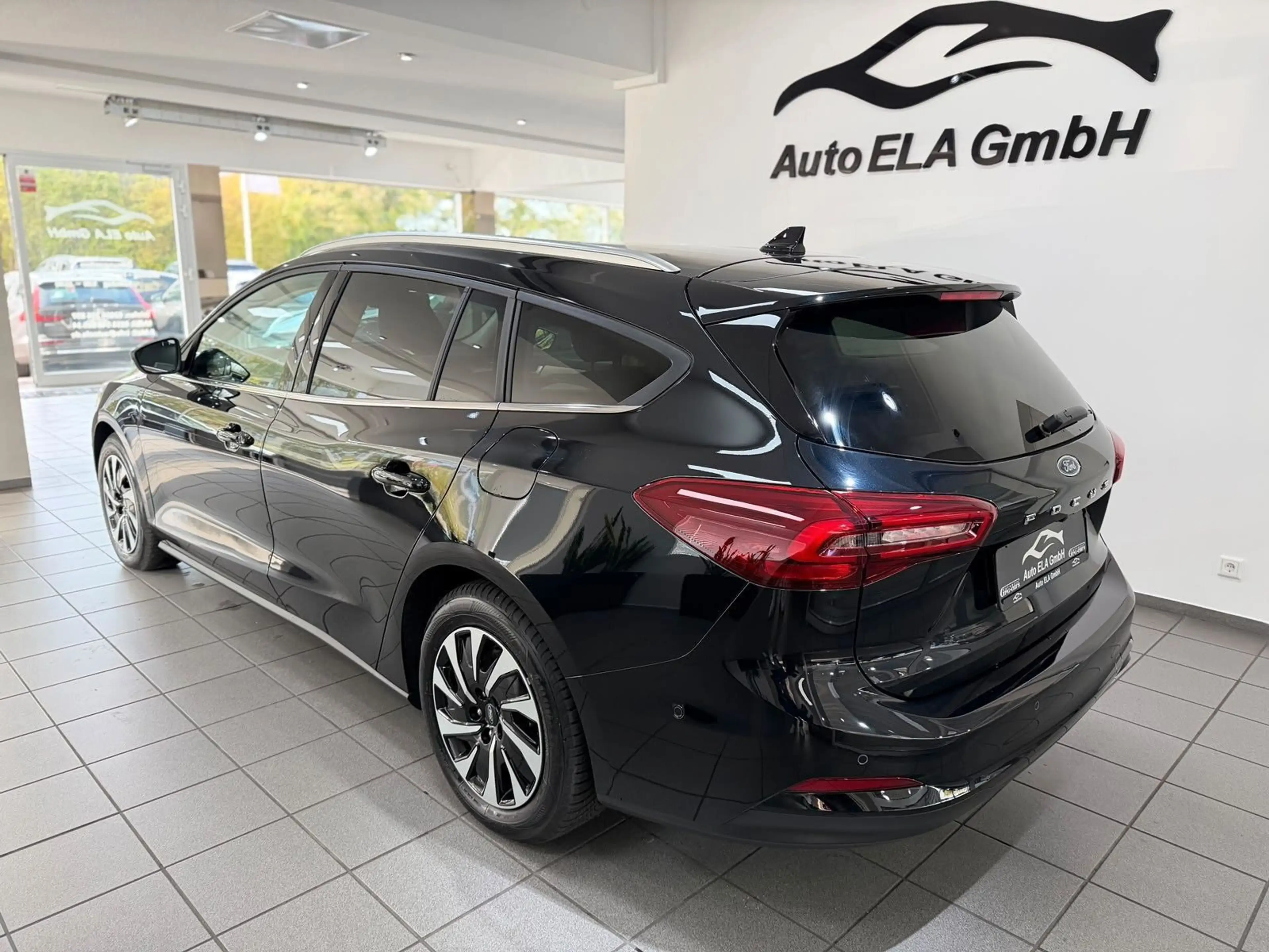 Ford Focus Turnier Titanium Automatik 1.Hand|AHK|Kam. — photo 5