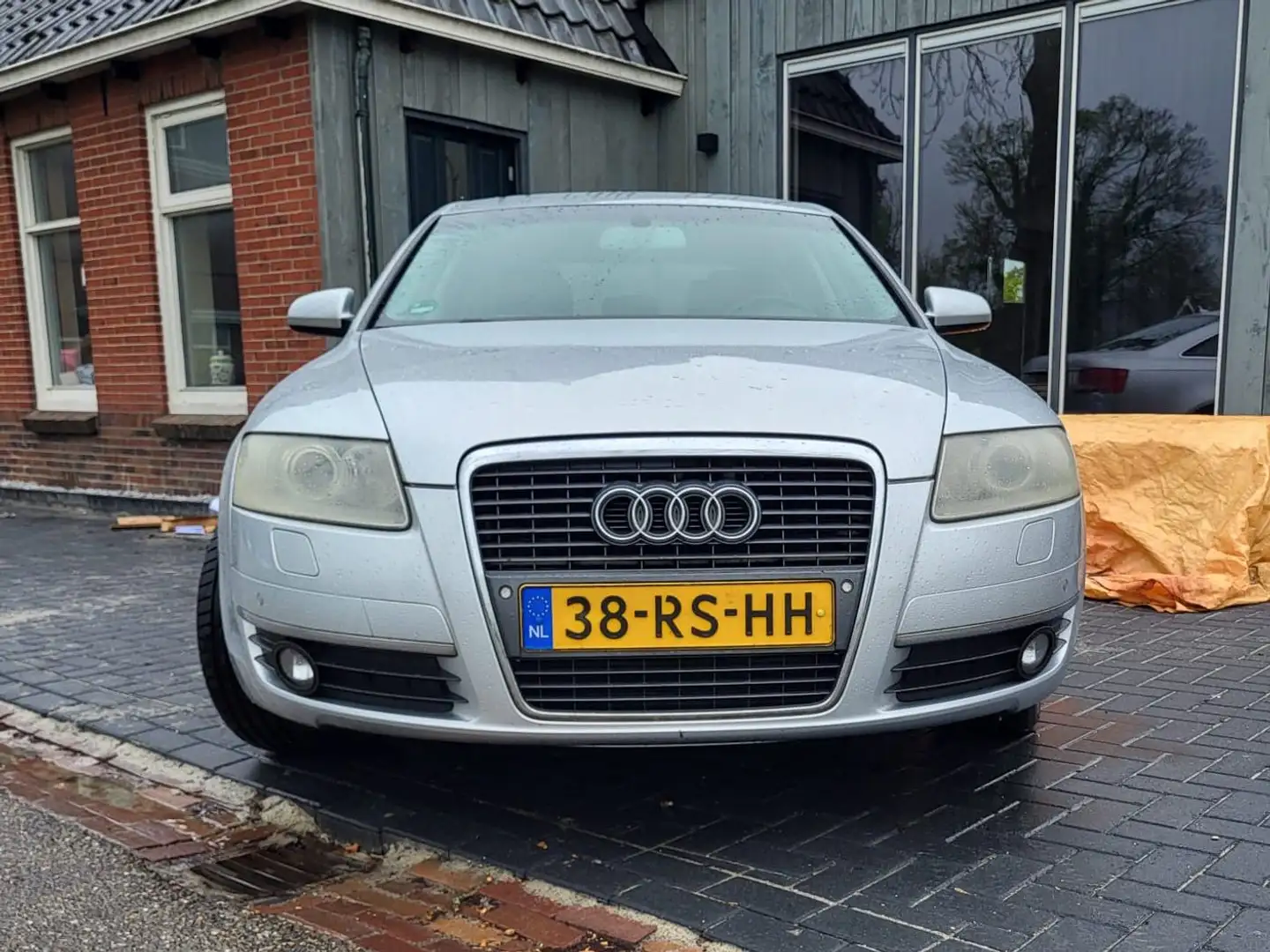 Audi A6 A6 2.4 Pro Line Grijs - 1
