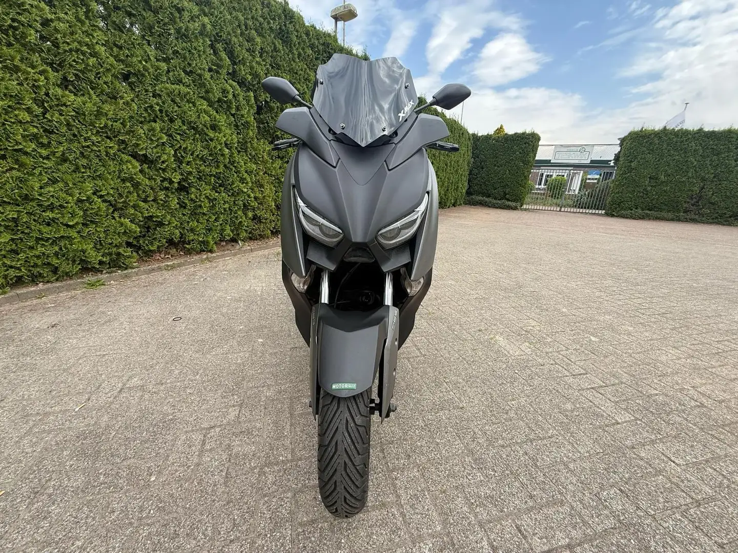 Yamaha X-Max 300 Scooter XMAX ABS nw model - 2