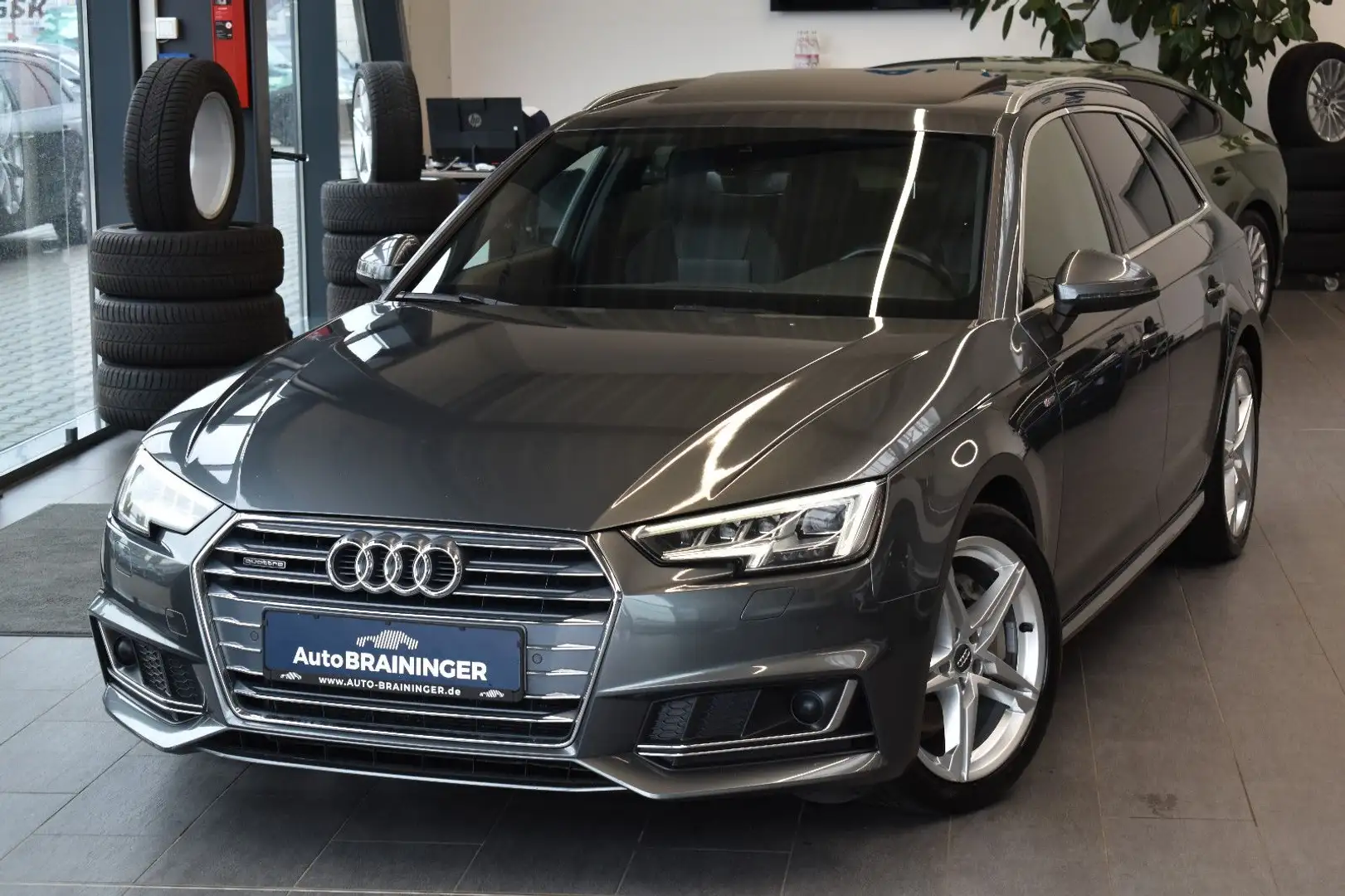 Audi A4 Av 2.0TDI S-tron. quattro S-Line Matrix~OpSky Gris - 1