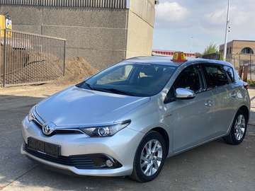Auris HEV 1.8i HSD Dynamic E-CVT
