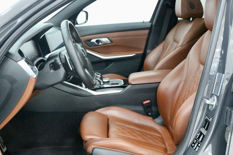 BMW 330 330 d xDrive M-Sport/Individual/Vollausstattung — photo 12