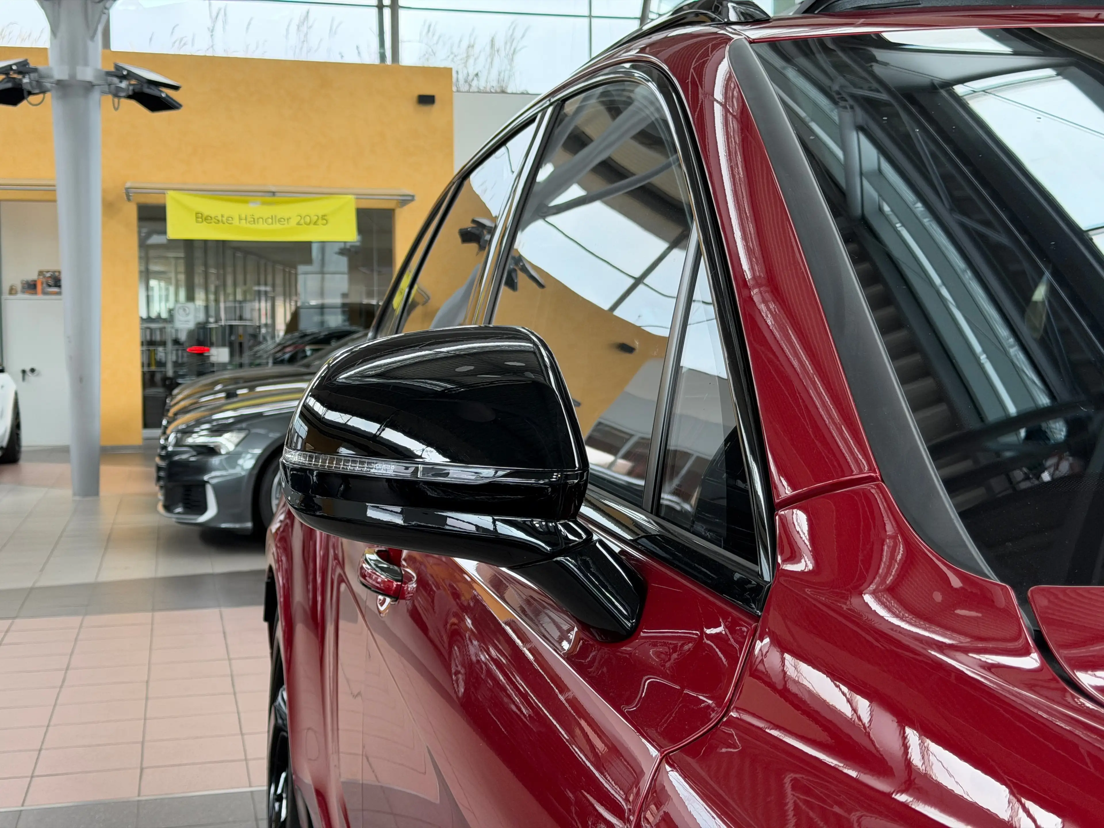 Bentley Bentayga S V8 NAIM Mulliner Carbon 22" All Terrain Touring — photo 14