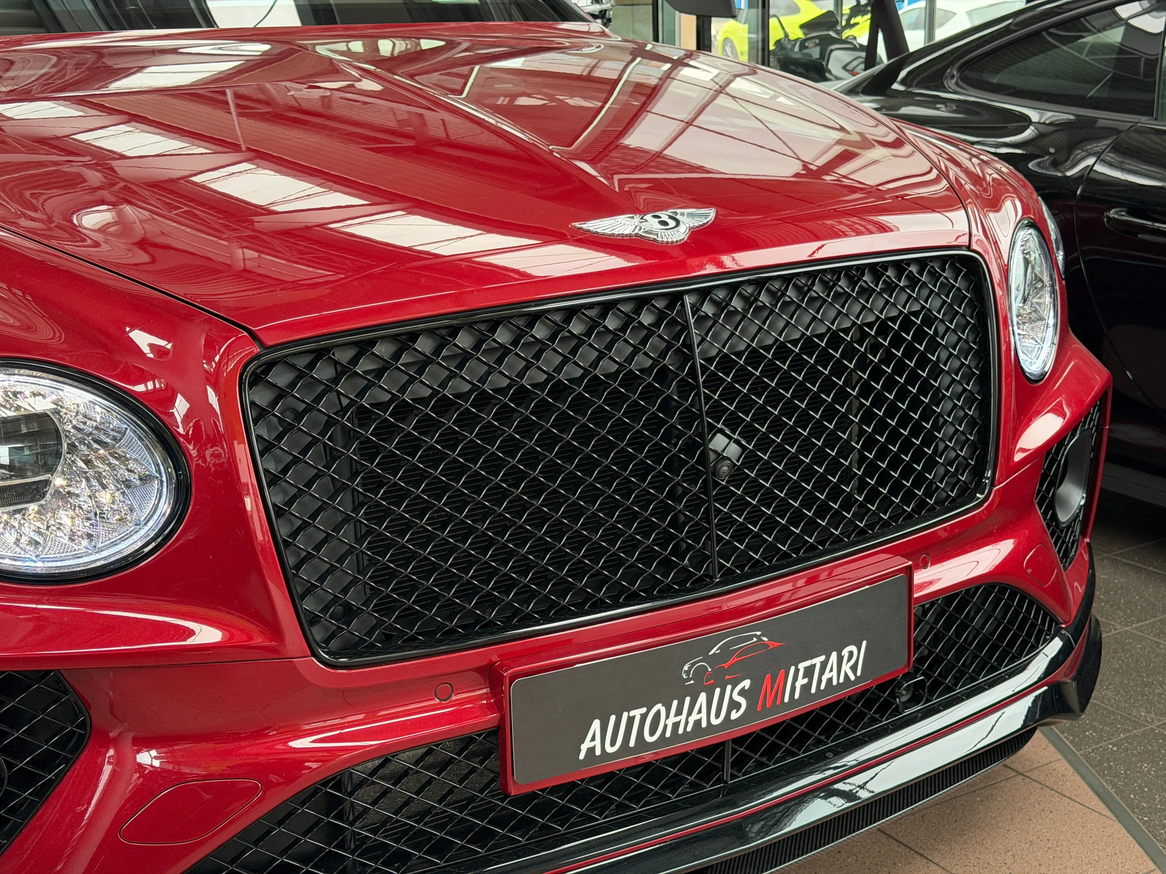 Bentley Bentayga S V8 NAIM Mulliner Carbon 22" All Terrain Touring — photo 11
