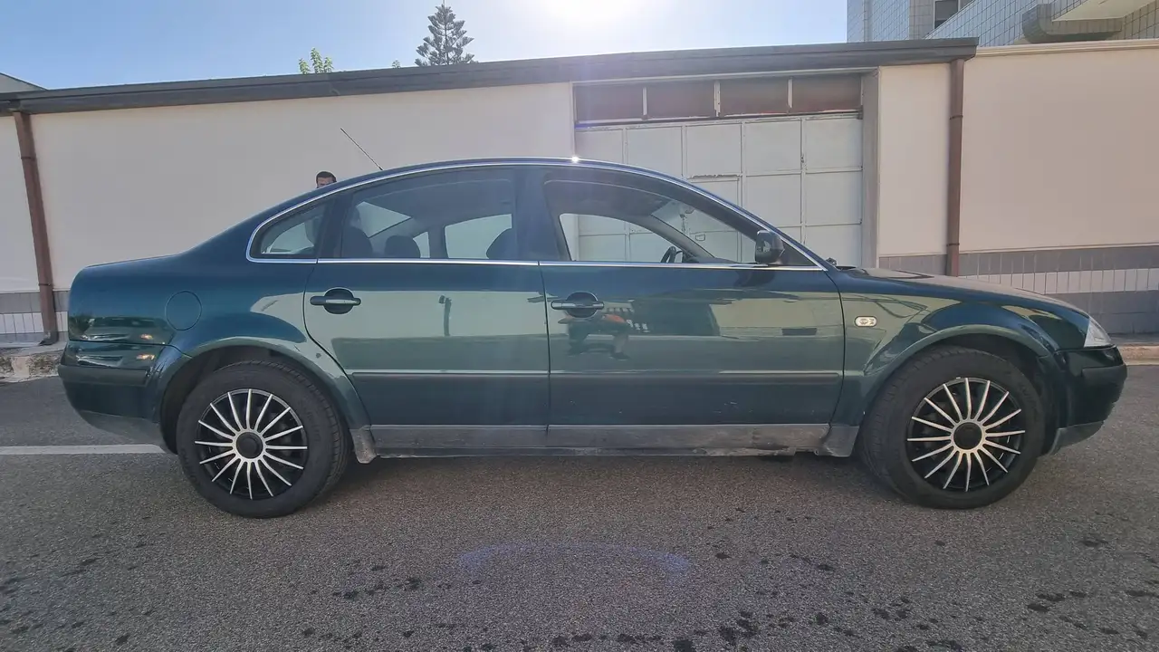 Volkswagen Passat 1.9 tdi Comfortline 130cv, foto 4