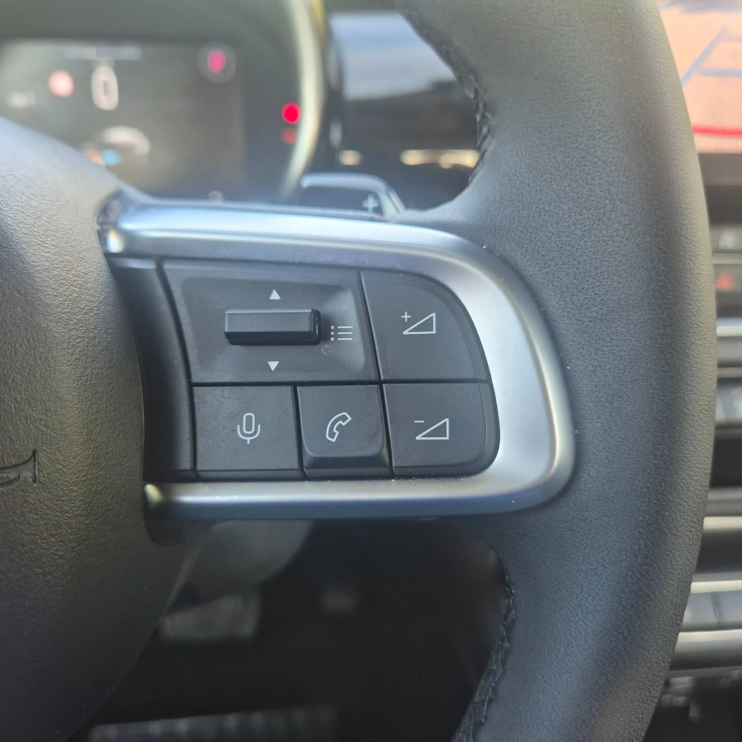 Fiat 600 1.2 Hybrid Icon 145ch eDCT6 — photo 15