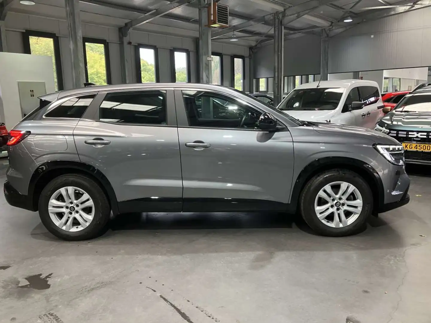 Renault Austral 1.2 TCe Mild Hybrid Equilibre Grijs - 2