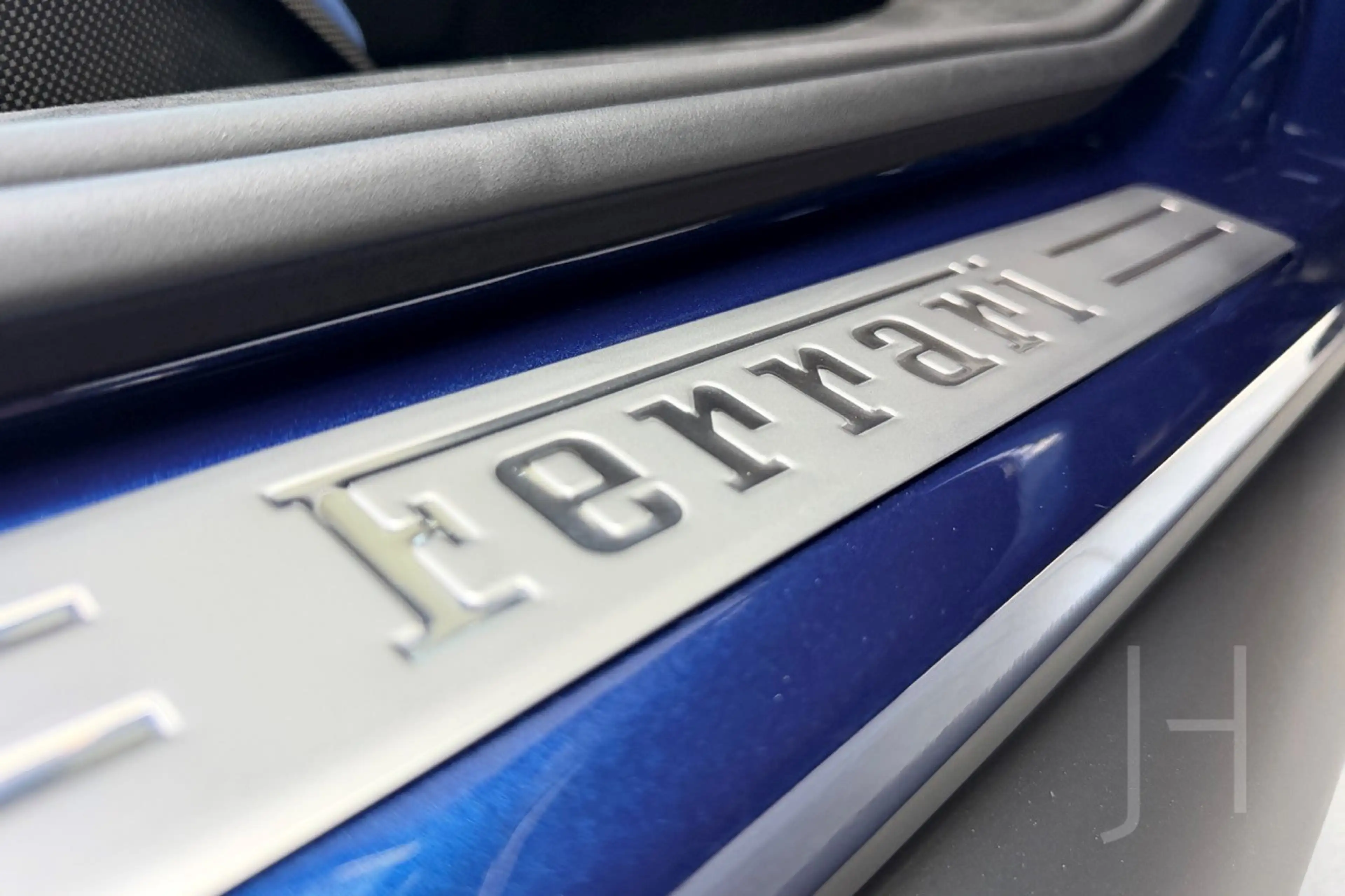 Ferrari 296 296 GTS — photo 15