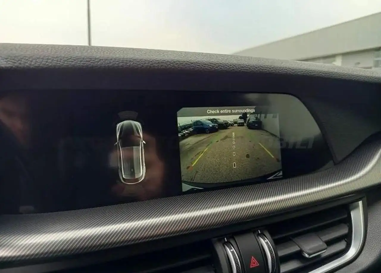 Alfa Romeo Stelvio 2025
