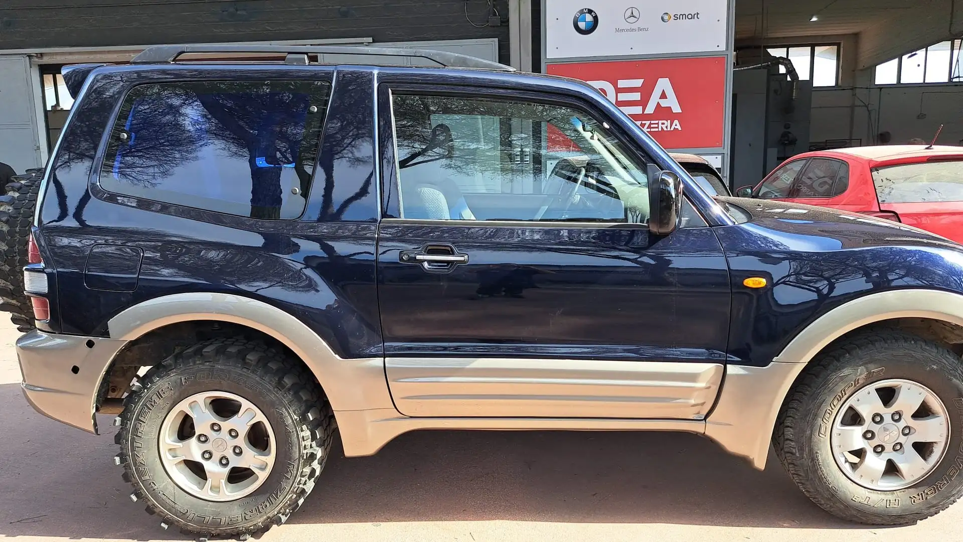 Mitsubishi Pajero Pajero 3p 3.2 tdi 16v di-d GLS Blu/Azzurro - 2