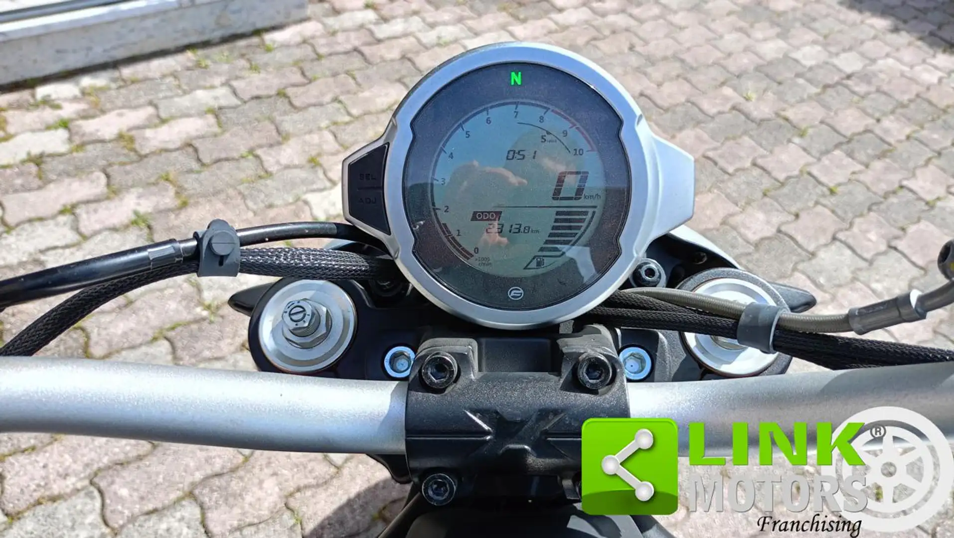 CFMOTO 700 CL-X HERITAGE Grigio - 2