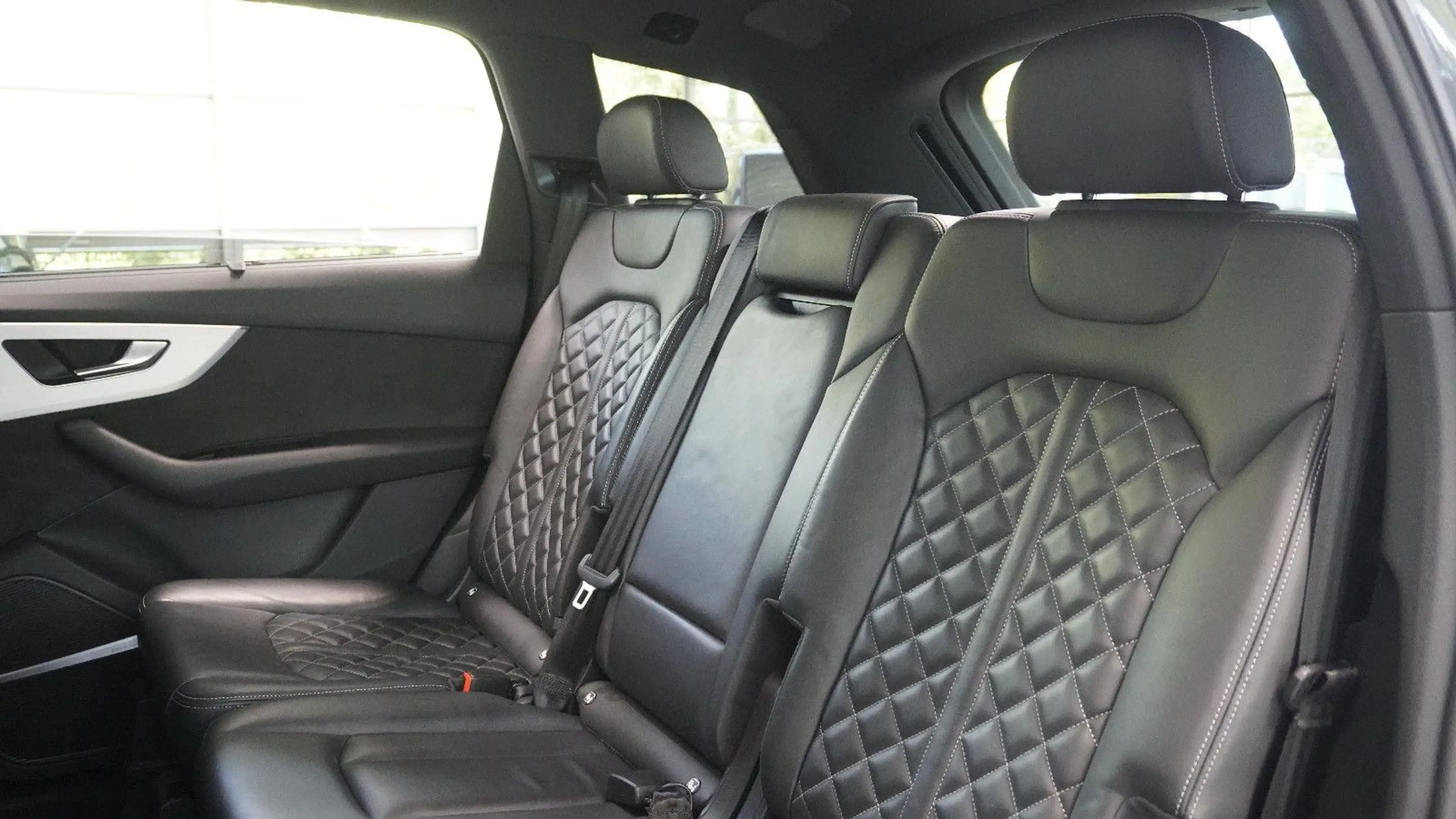 Audi SQ7 4.0 TDI quattro*RS-SEATS*PANO*STHZ*LUFT*22LM — photo 14