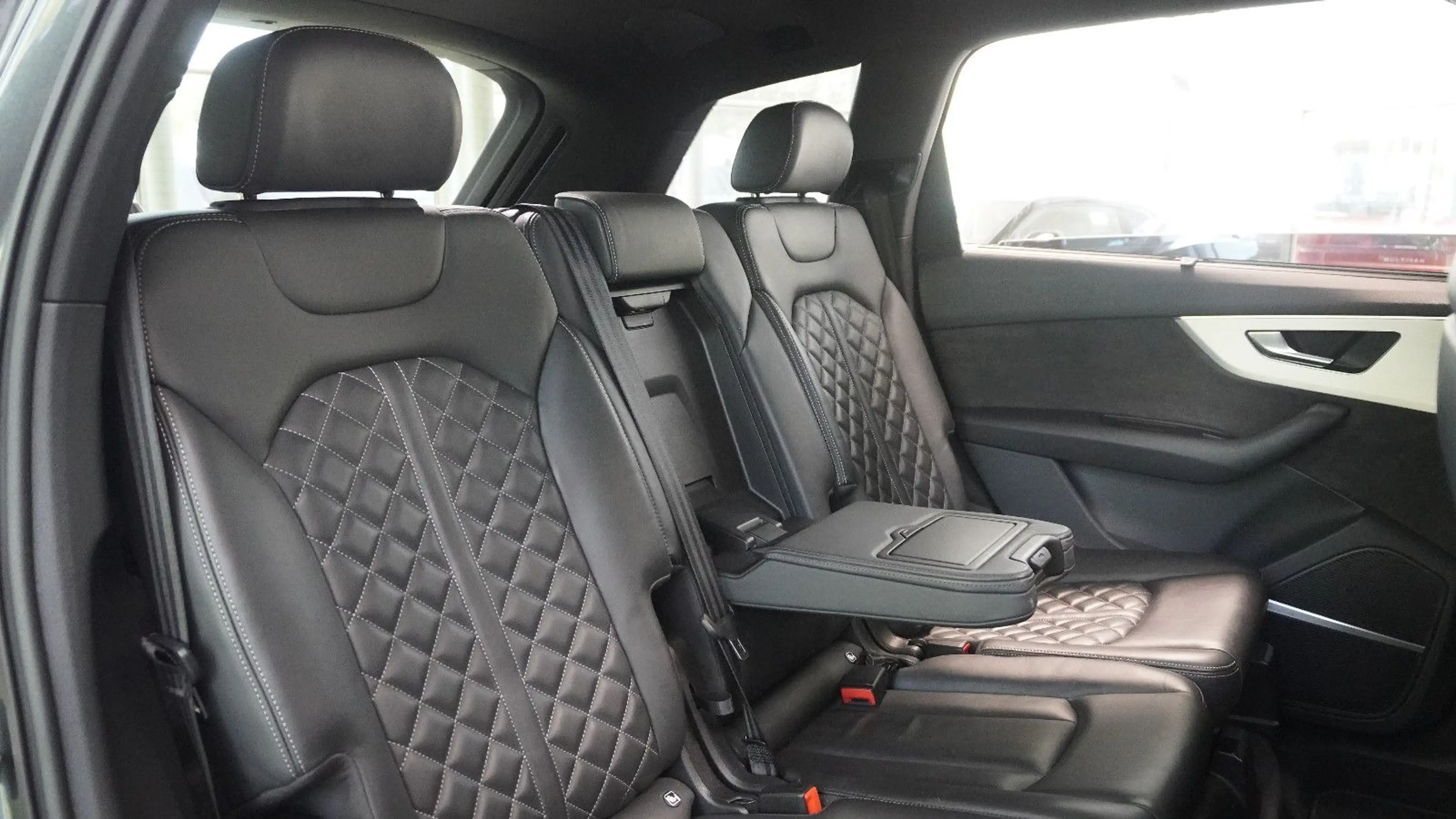 Audi SQ7 4.0 TDI quattro*RS-SEATS*PANO*STHZ*LUFT*22LM — photo 13