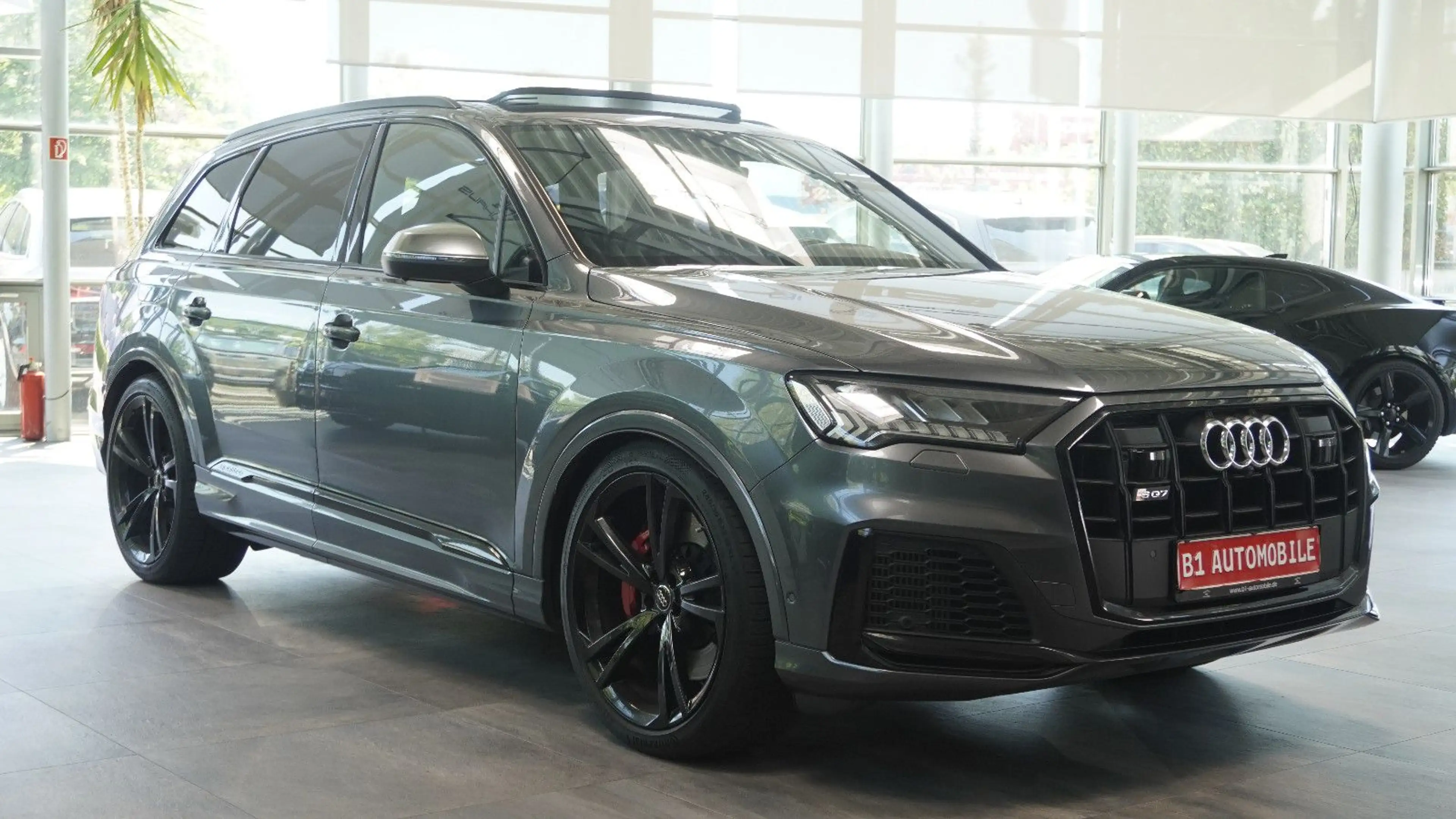 Audi SQ7 4.0 TDI quattro*RS-SEATS*PANO*STHZ*LUFT*22LM — photo 3