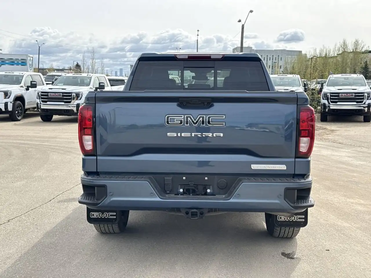 GMC Sierra 1500 снимка GMC Sierra 1500