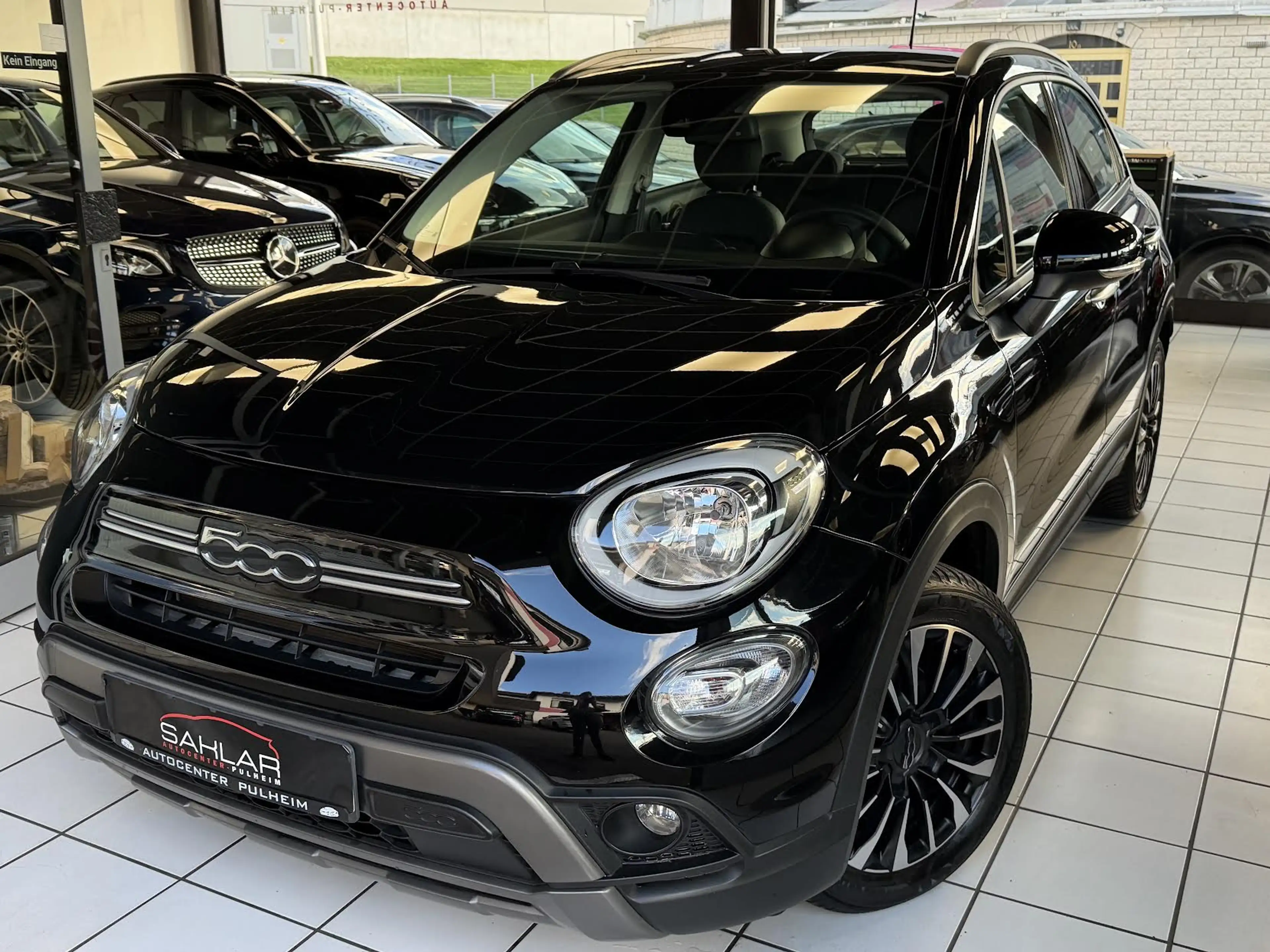 Fiat 500X Cross°KAMERA°APPLE CARPLAY°KLIMAAUT°STZHG°WENIG KM°
