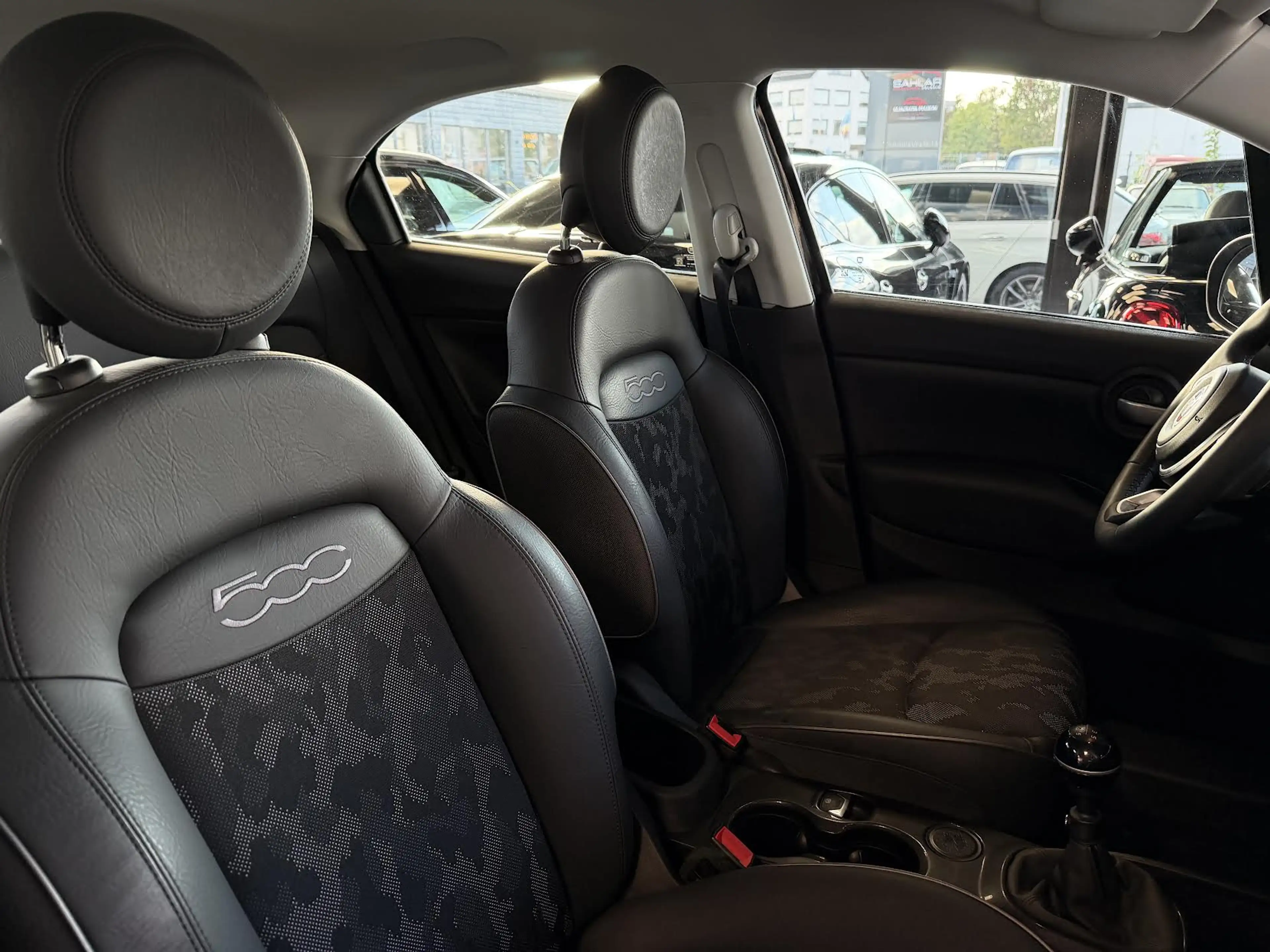 Fiat 500X Cross°KAMERA°APPLE CARPLAY°KLIMAAUT°STZHG°WENIG KM° — photo 12