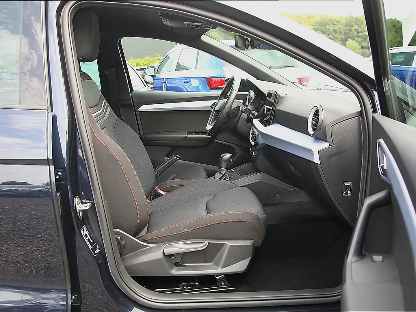 SEAT Ibiza 1.5 TSI FR DSG NAVI VIRT LED SHZ PDC AP Blau - 2