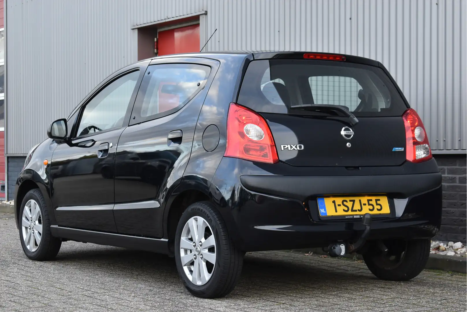 Nissan Pixo 1.0 Look S/S Trekhaak, A/C, Elek. ramen, Radio Zwart - 2