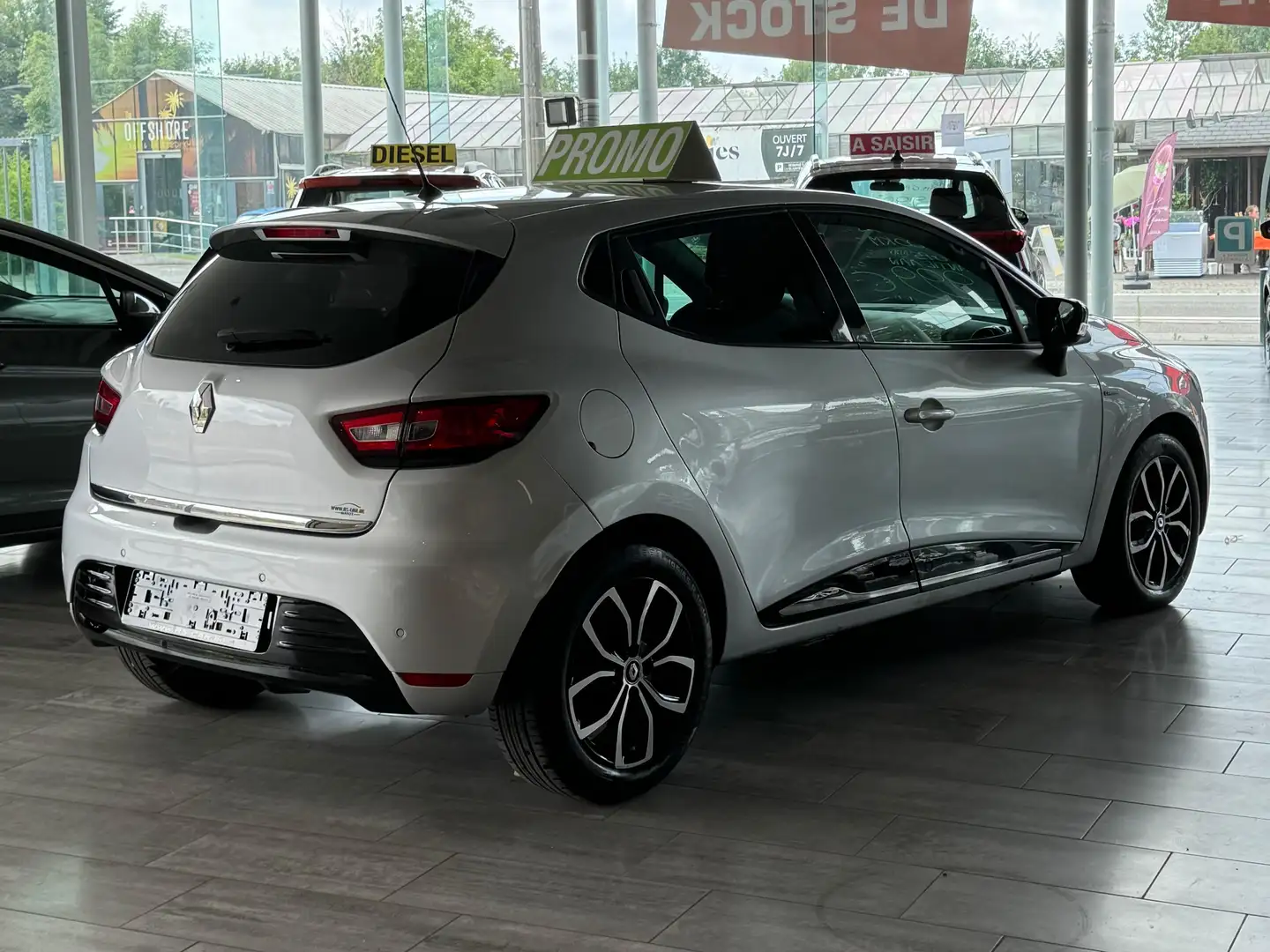 Renault Clio Clio 0.9 TCe Limited Argent - 1