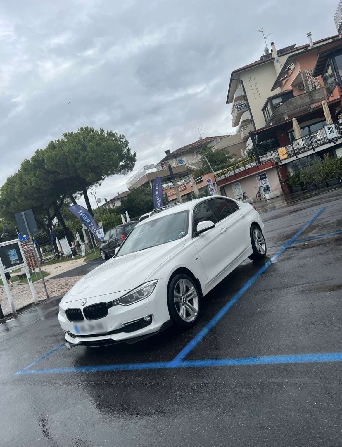 Second hand Bmw 3 Series 320