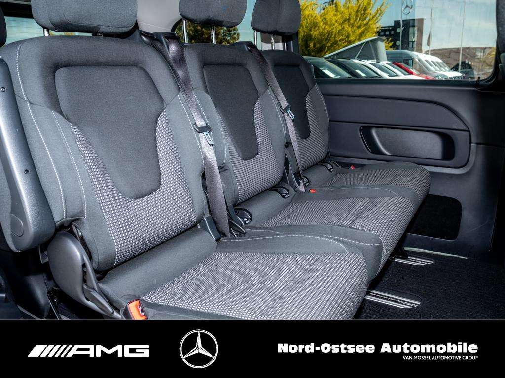 Mercedes-Benz V 220