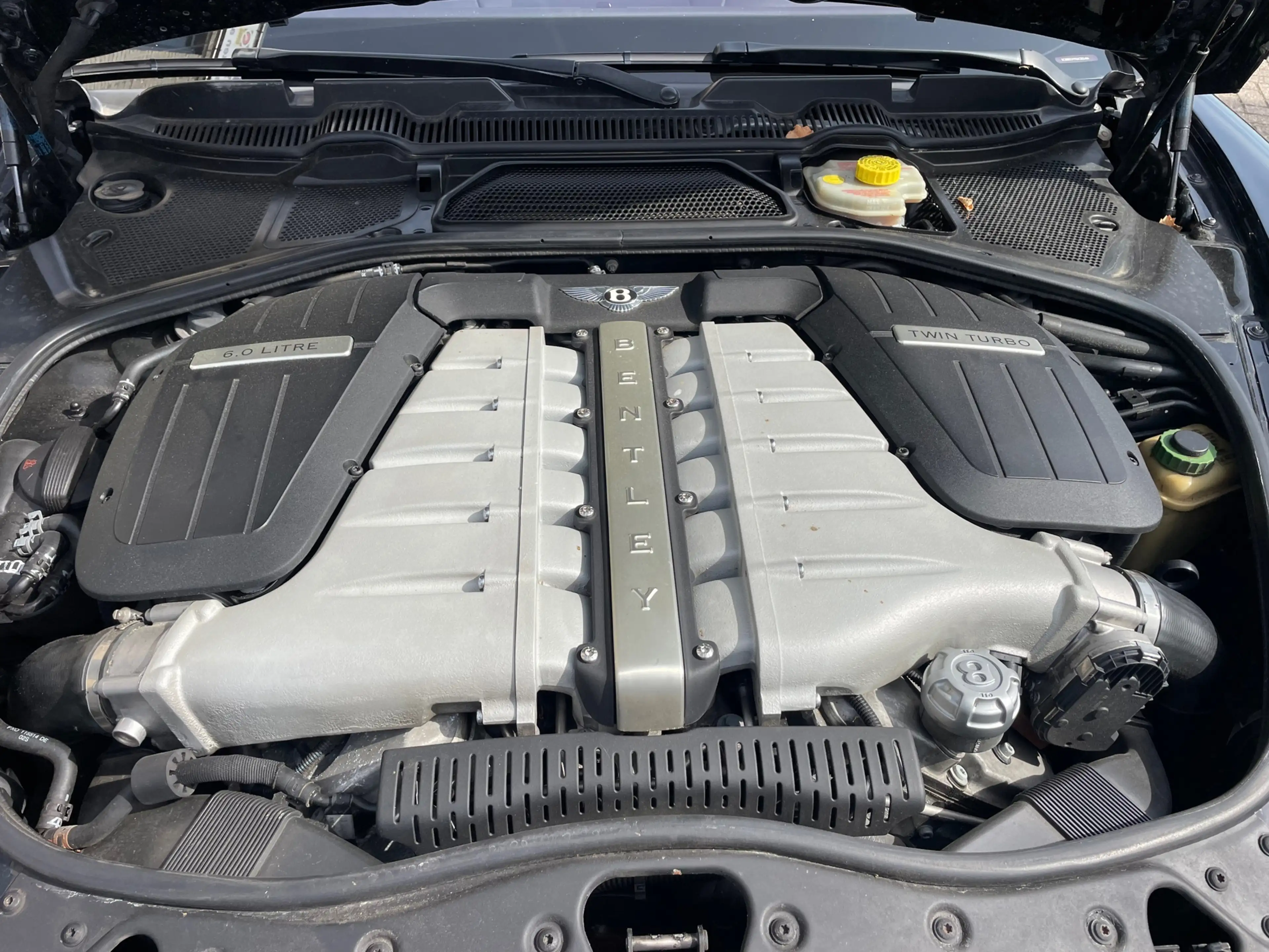 Bentley Flying Spur Continental 6.0 W12- NAP- NL auto — photo 29