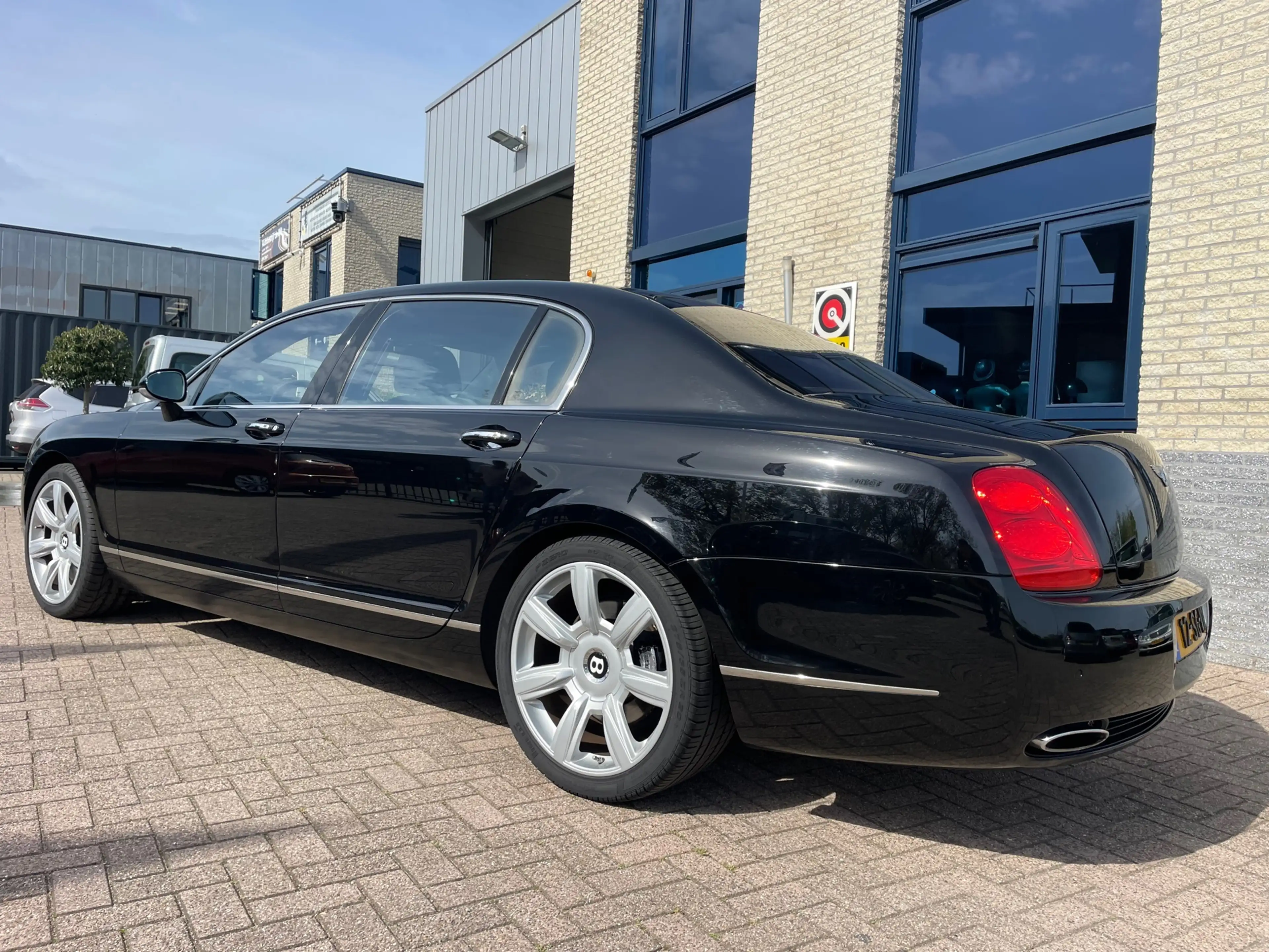 Bentley Flying Spur Continental 6.0 W12- NAP- NL auto — photo 2