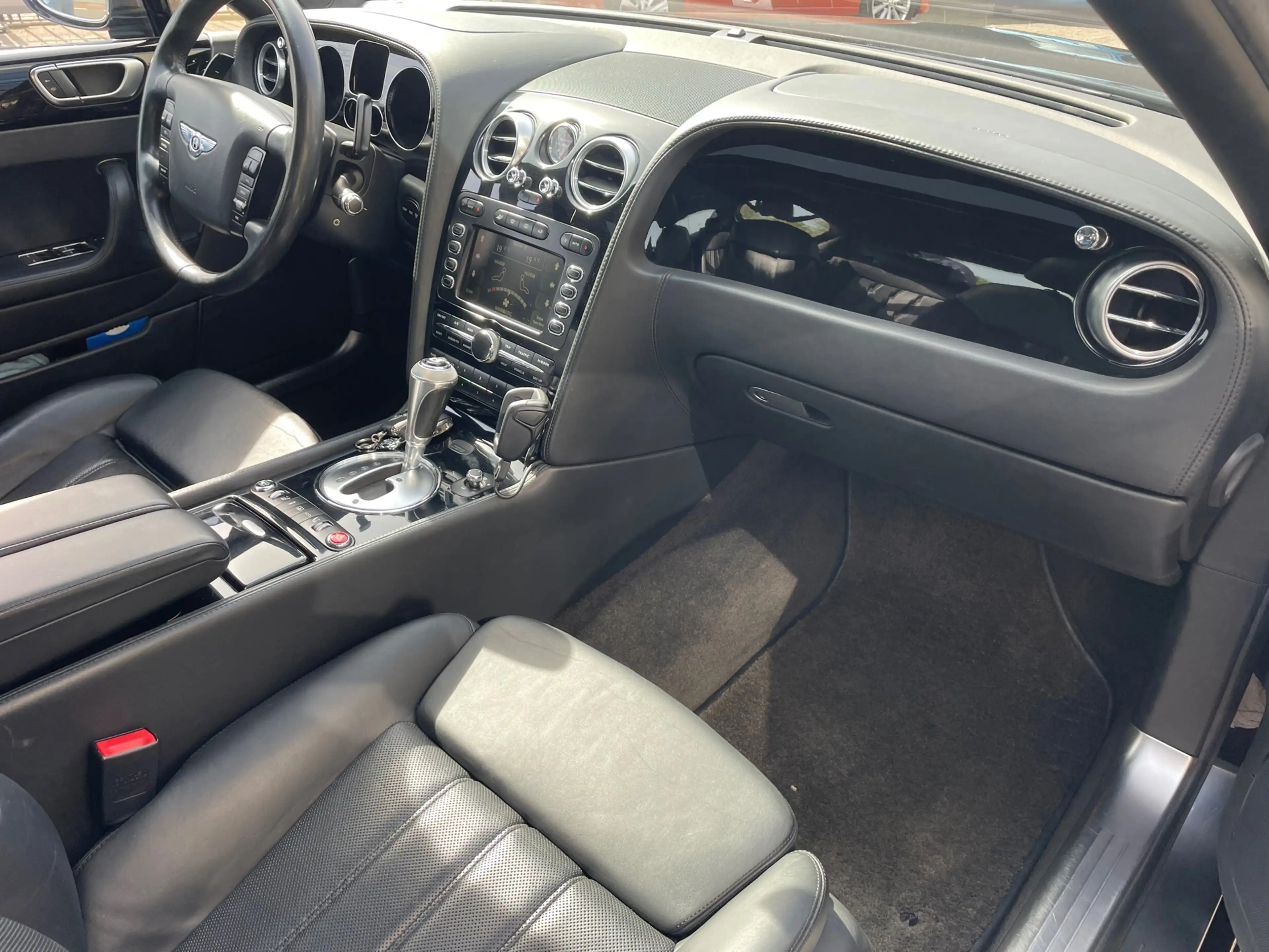 Bentley Flying Spur Continental 6.0 W12- NAP- NL auto — photo 16