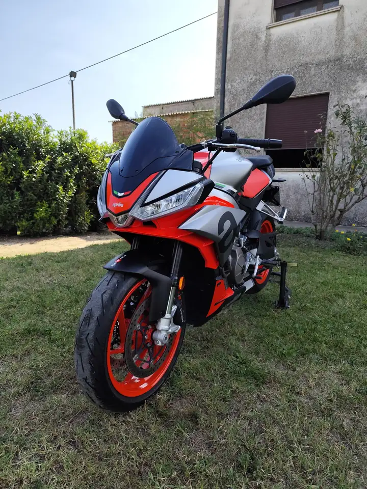 Aprilia Tuono