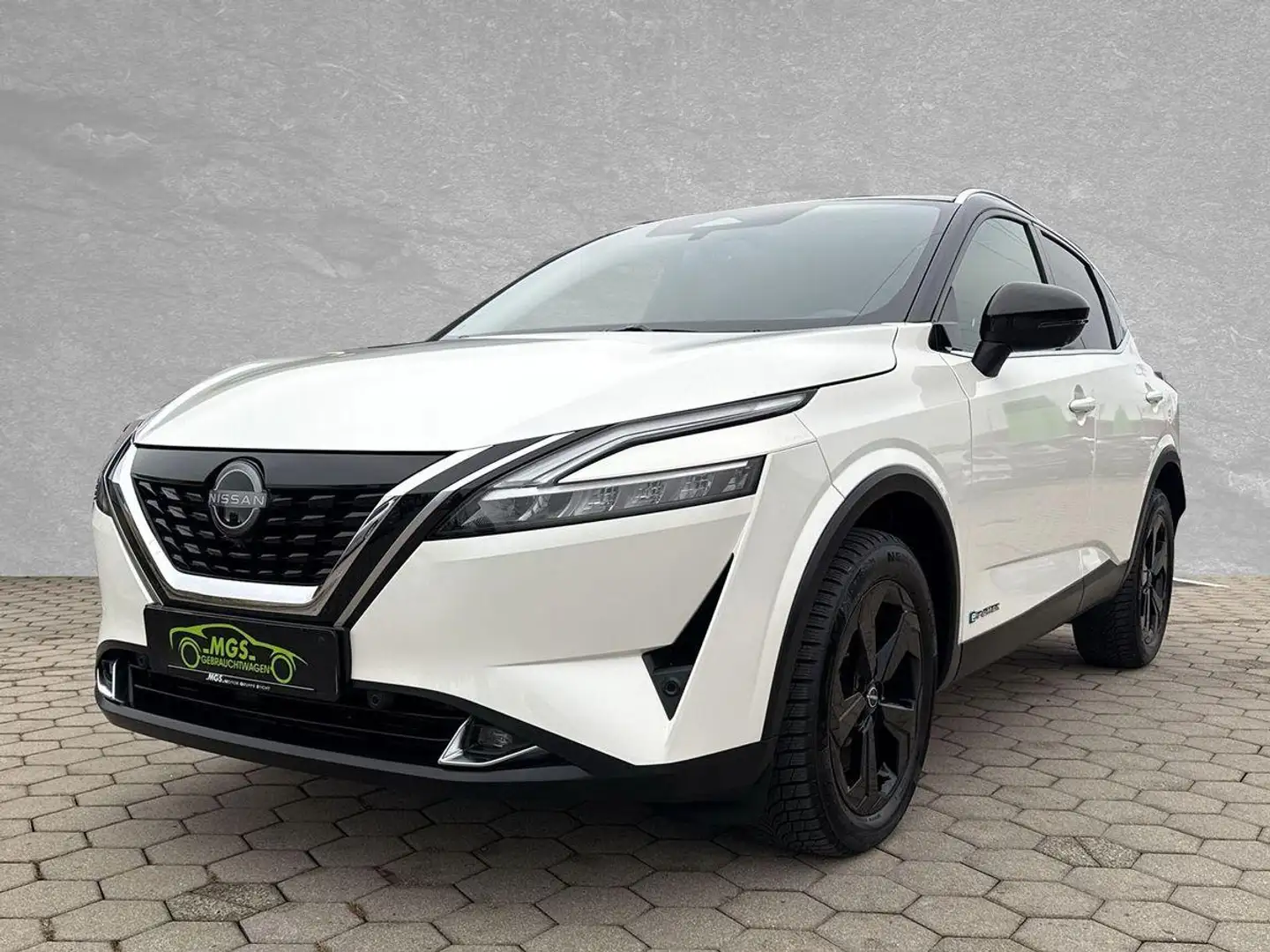 Nissan Qashqai 1.5 VC-T ePower 4x2 Black Edt. Zwart - 2