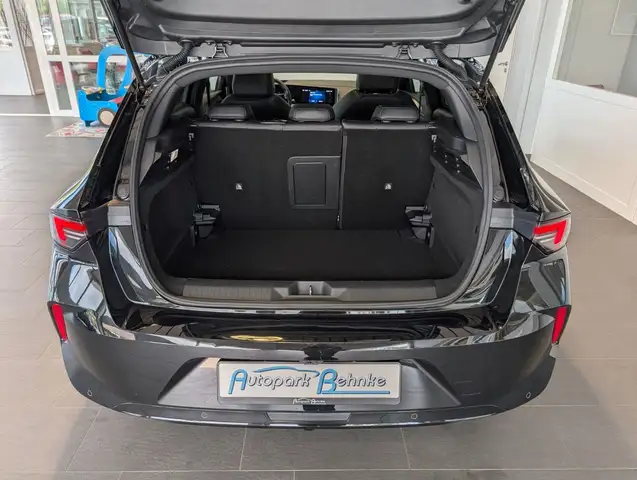 Opel Astra view 13
