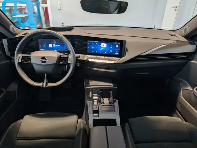 Opel Astra view 14