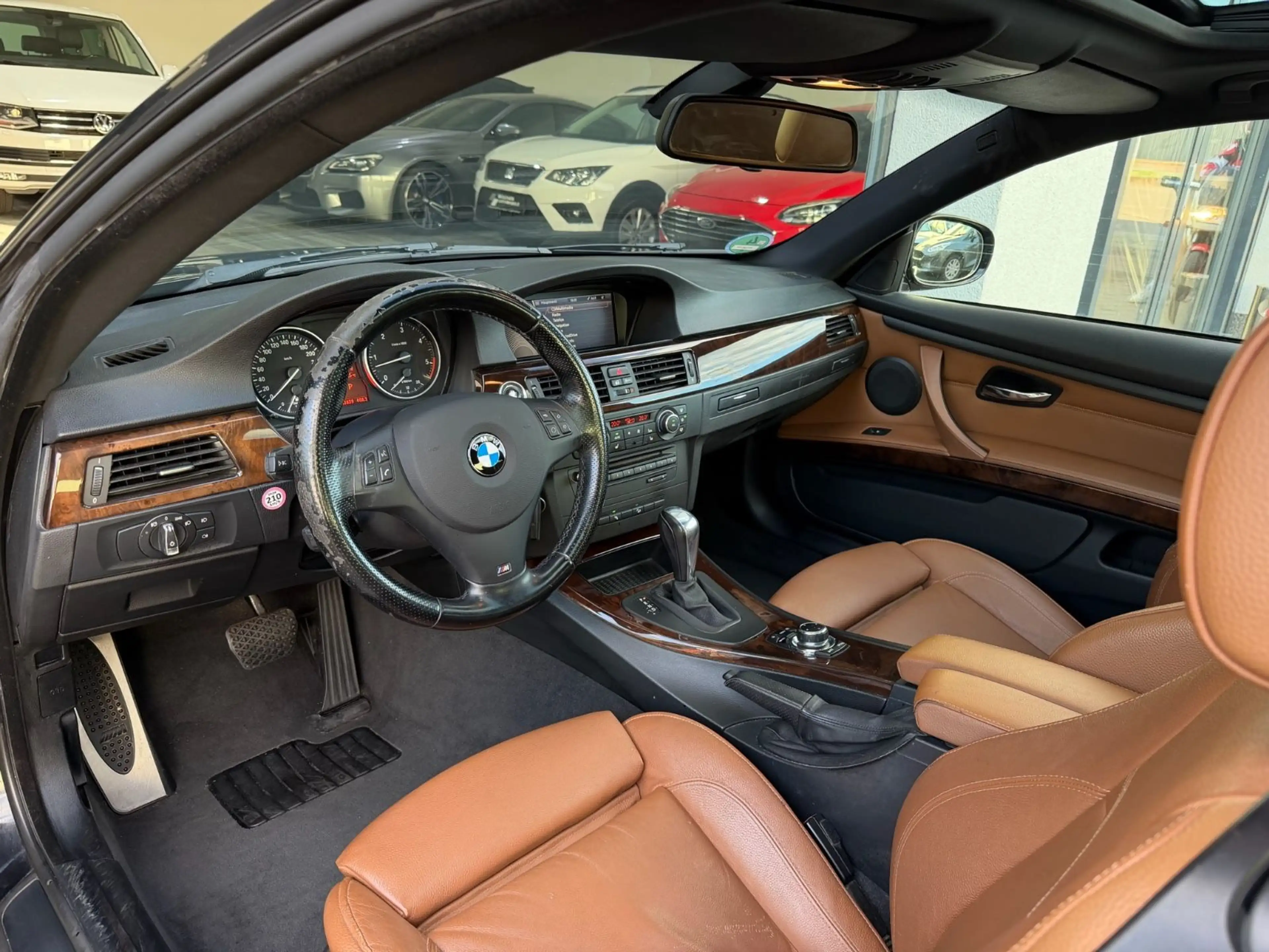 BMW 330 d Coupe M Paket LCI xDrive Shadow Line — photo 9
