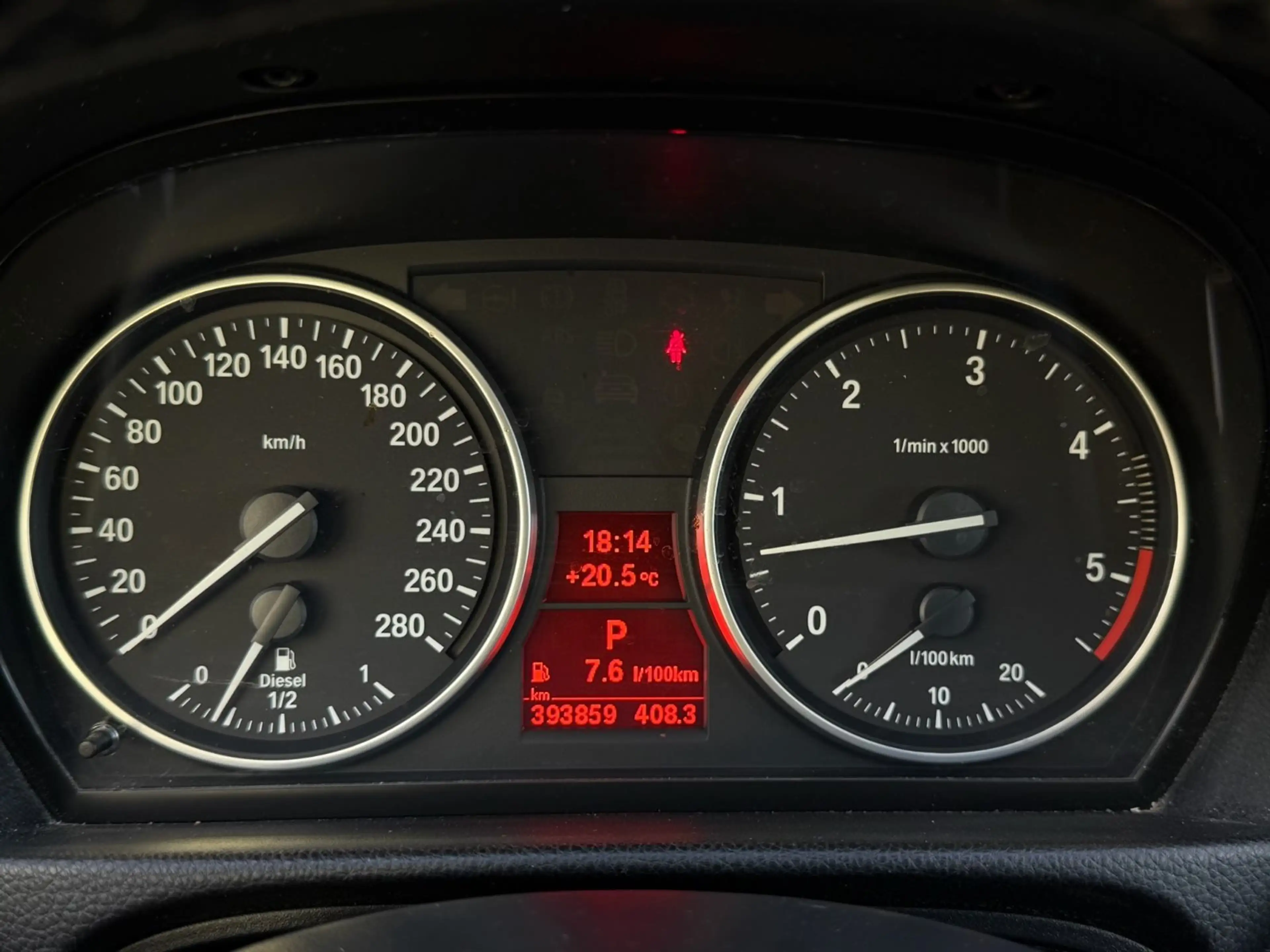 BMW 330 d Coupe M Paket LCI xDrive Shadow Line — photo 15