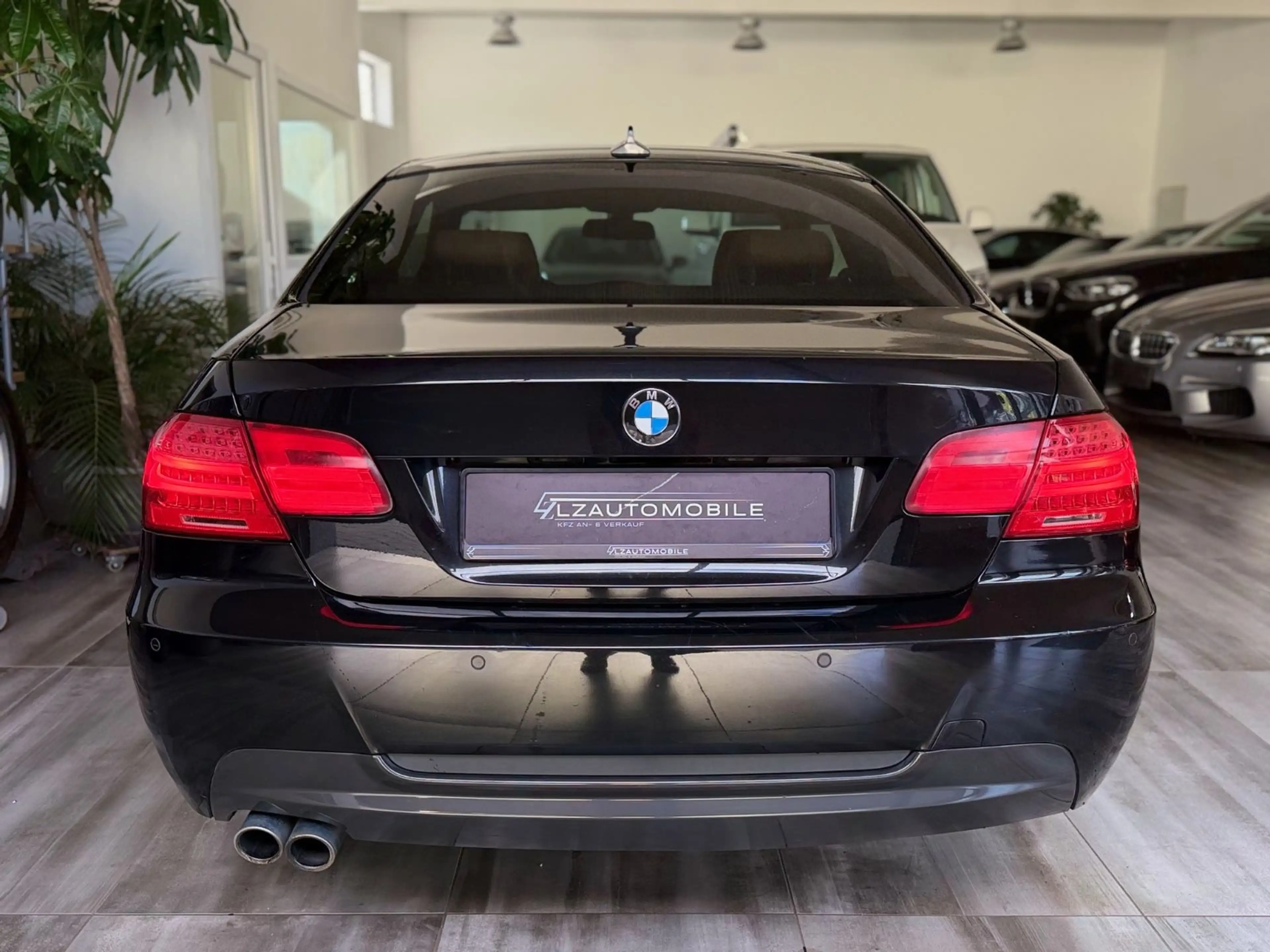 BMW 330 d Coupe M Paket LCI xDrive Shadow Line — photo 5