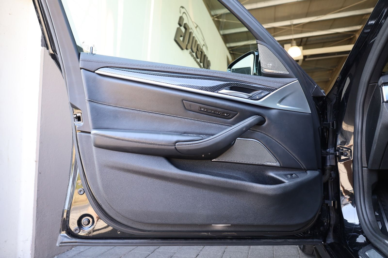 BMW 550 i xDrive/360*/MASSAGE/HK/SHZ/SBL/ACC/SBD/R20 — photo 9