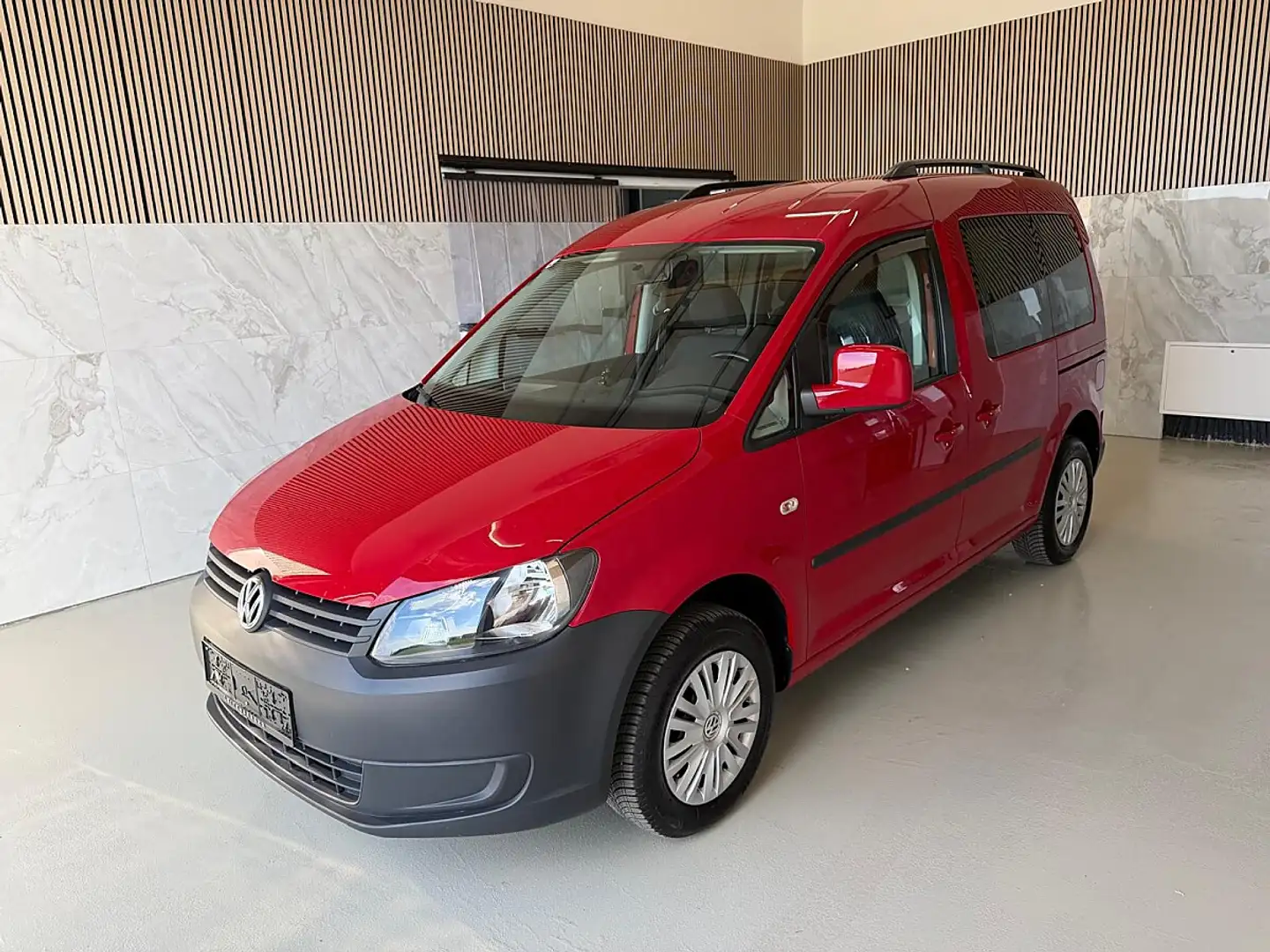 Volkswagen Caddy Kombi Family BMT 1,2 TSI Anhängevorrichtung, Rü... Rot - 1
