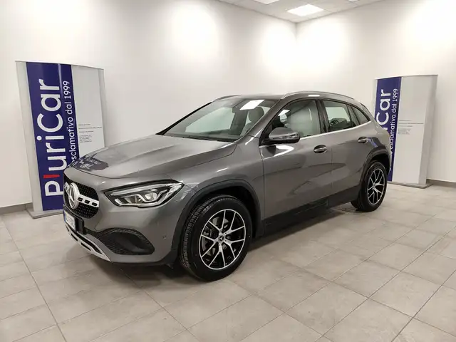 Mercedes-Benz GLA 250 e Plug-in hybrid Automatic Navi Cruise DAB 18”