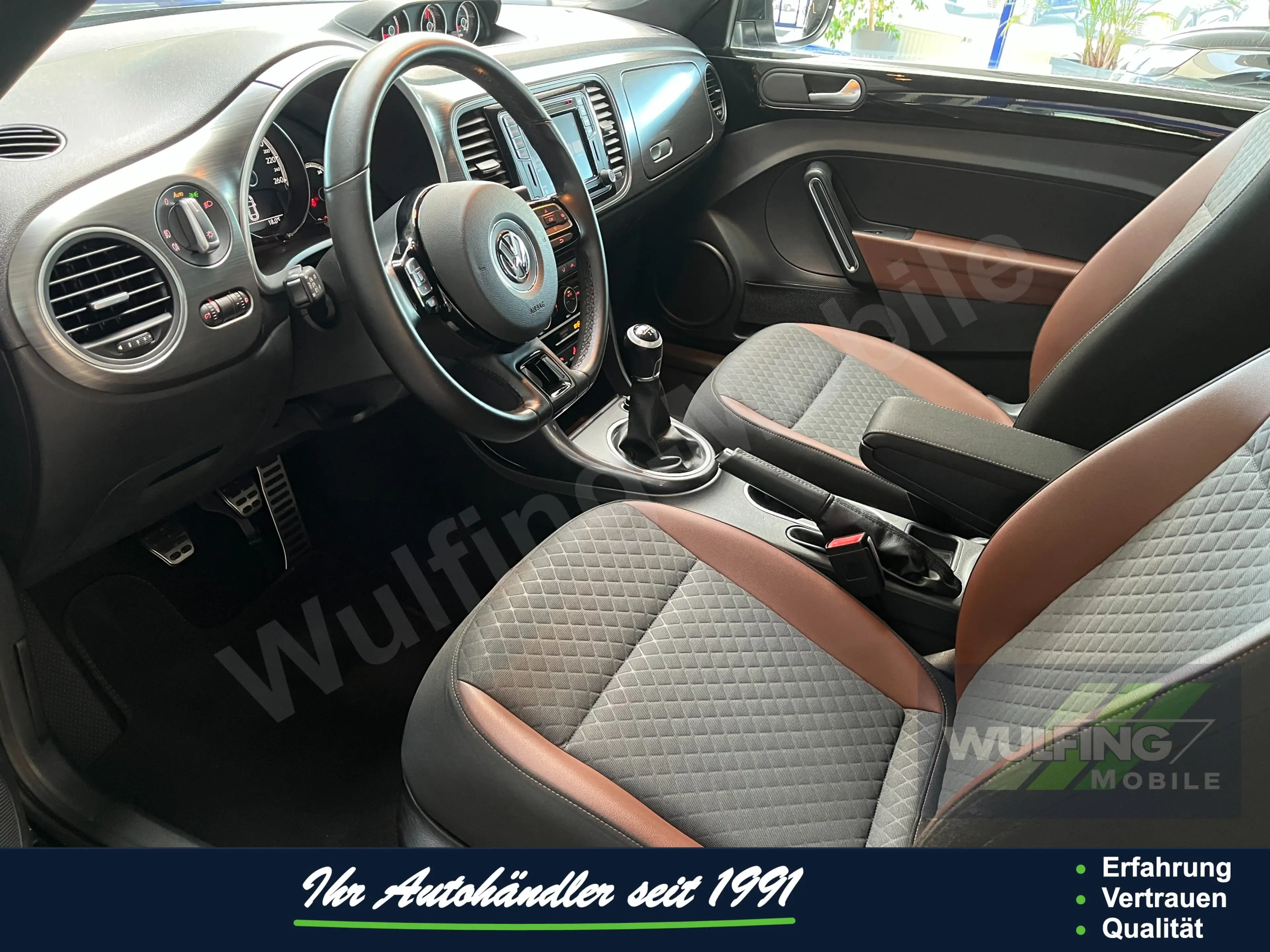 Volkswagen Beetle Cabrio 1.2 TSI Allstar, Xenon, Navi, RFK — photo 14
