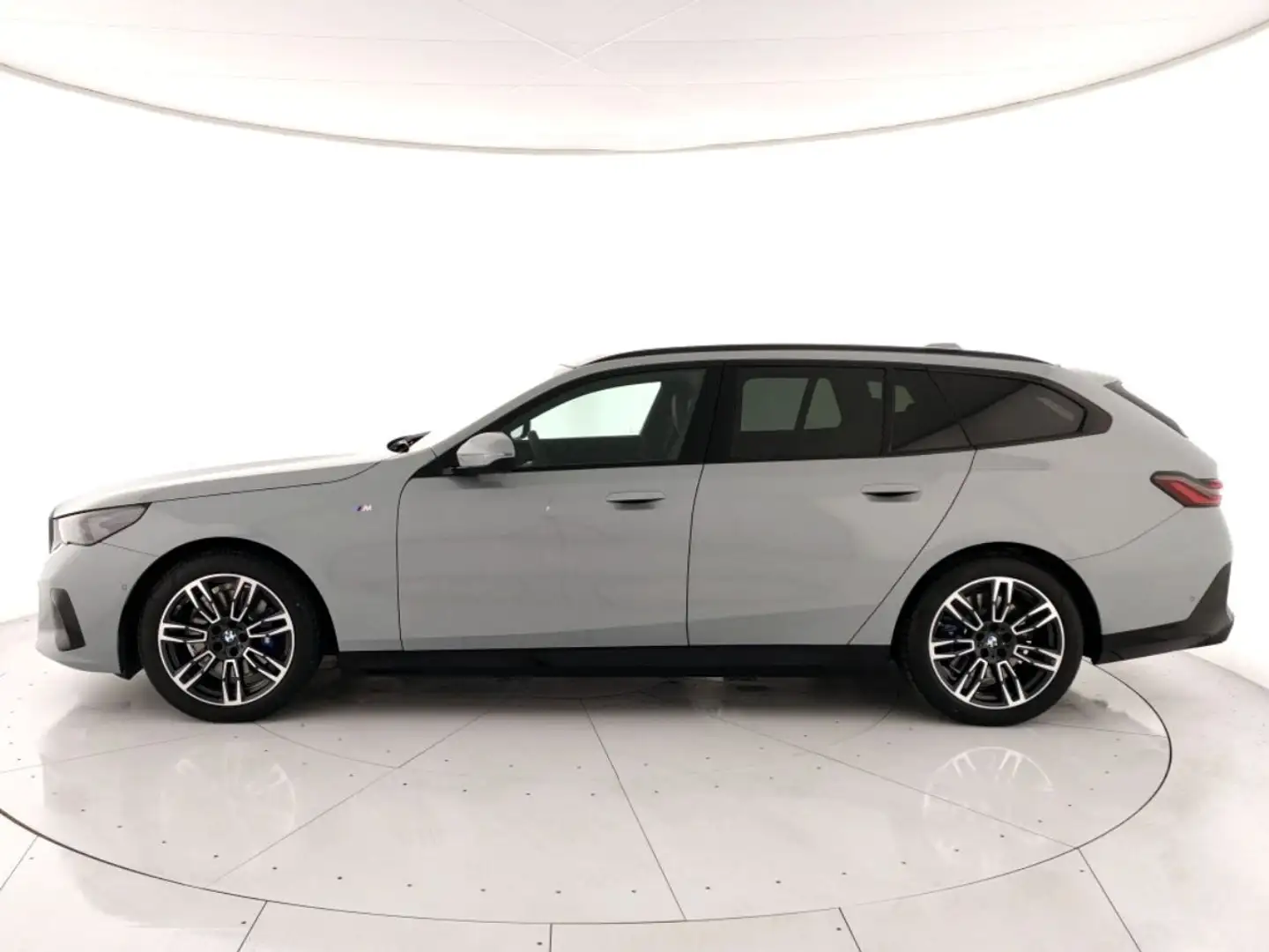 BMW 520 d xDrive Touring M-Sport PRO (190cv) Gris - 2