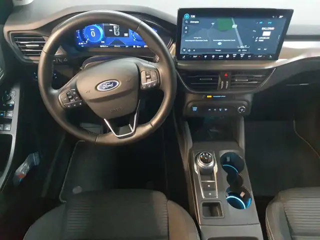 Ford Focus view 5